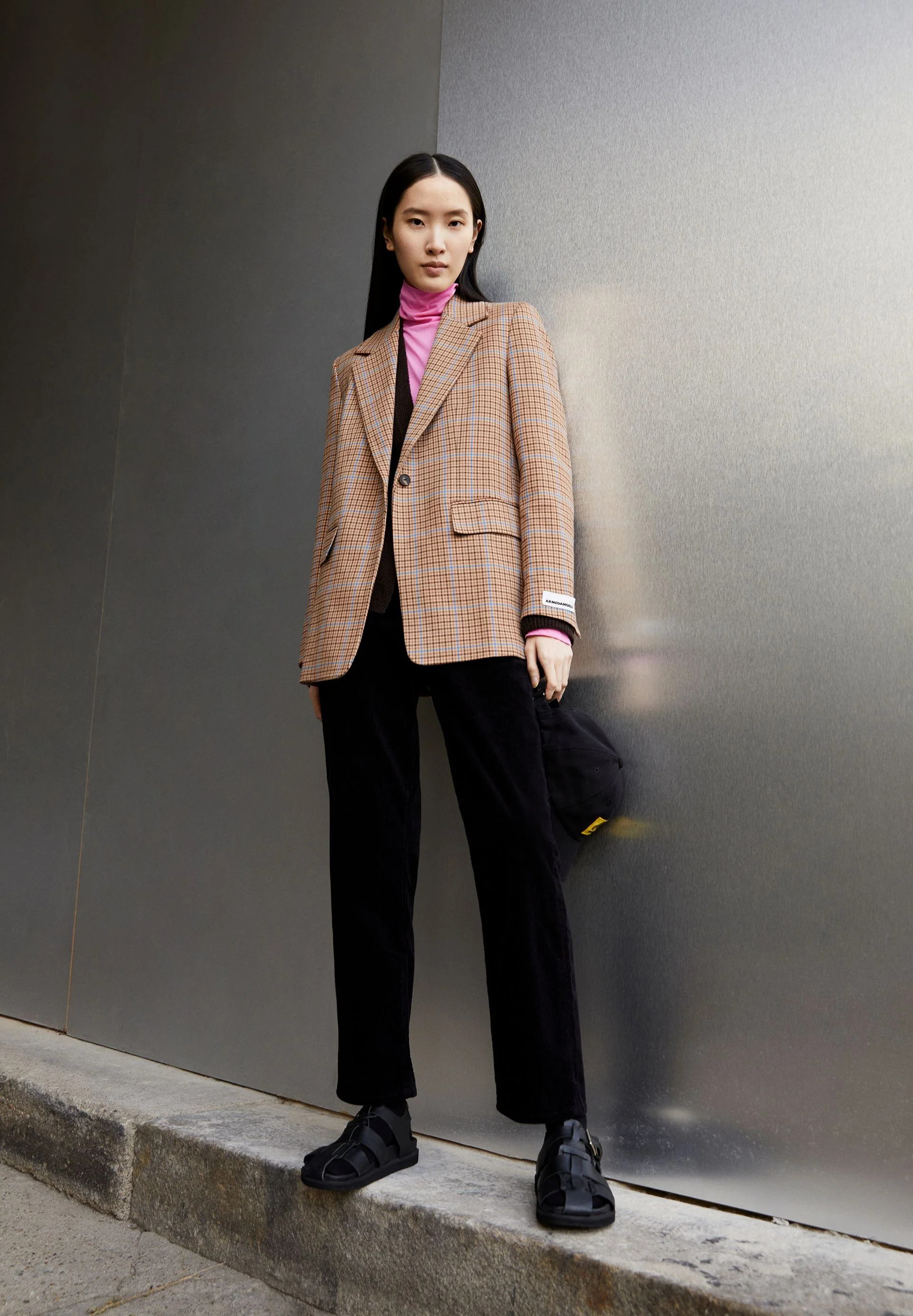 AAIKALA CORDUROY | black - Image 4