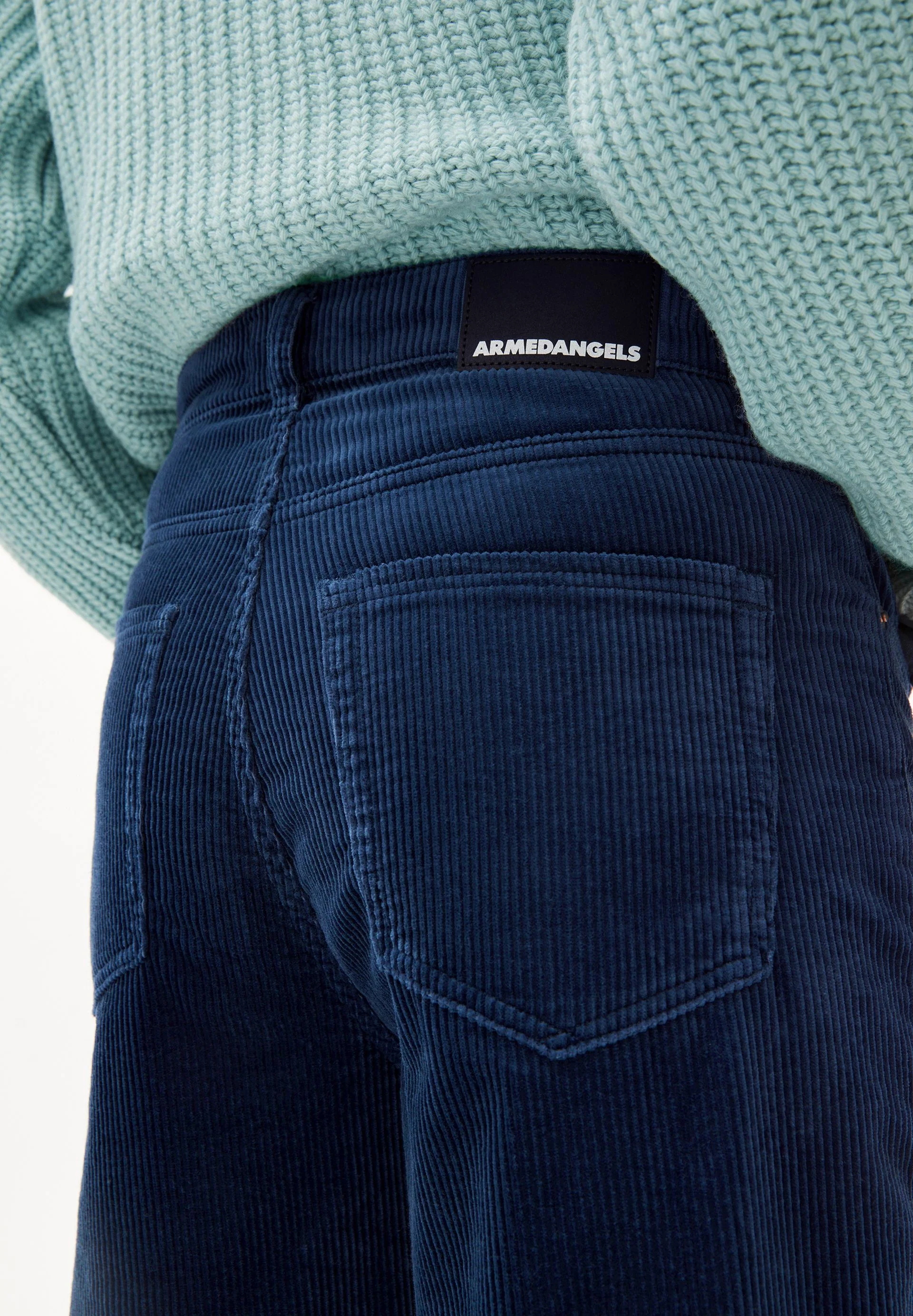 AAIKALA CORDUROY | deep sea blue - Image 3