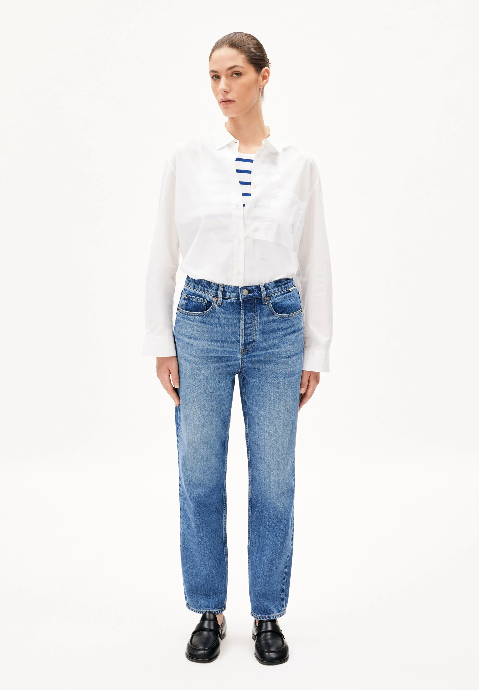 AAIKALA HIGH STRAIGHT JEANS | crunchy - Image 5