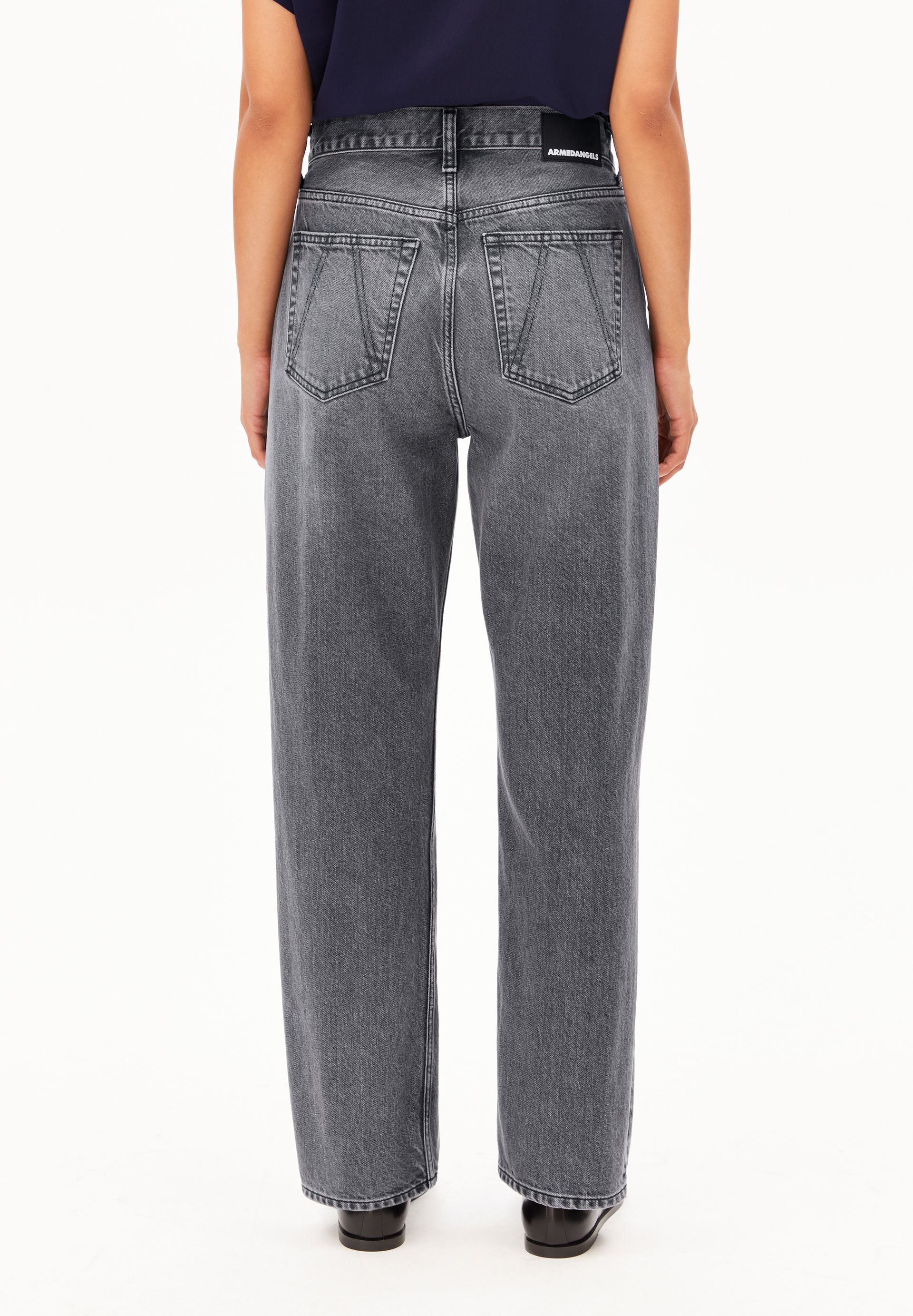AAIKALA HIGH STRAIGHT JEANS | soft ash - Image 2