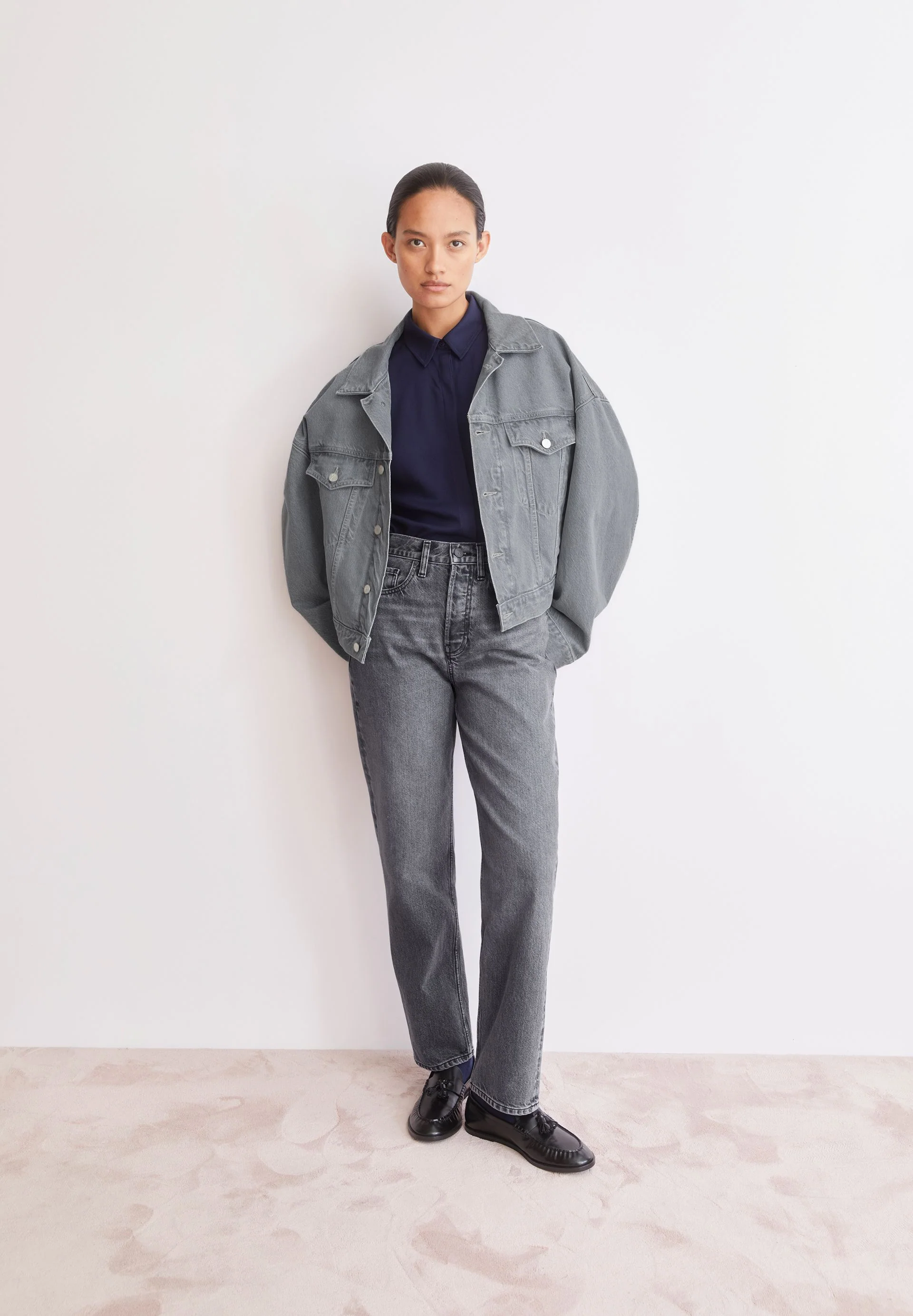 AAIKALA HIGH STRAIGHT JEANS | soft ash - Image 4