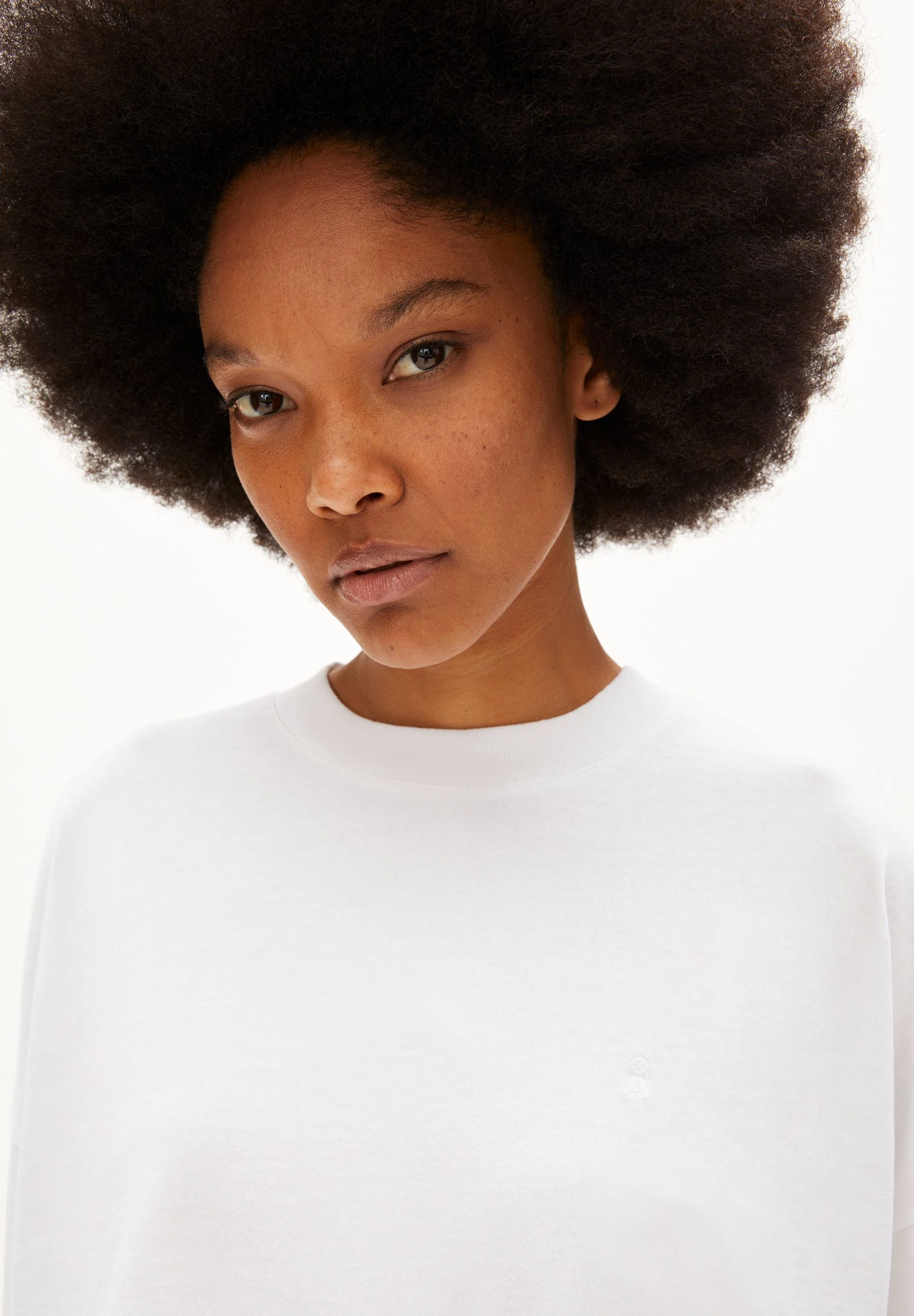AALEXJAA | white - Image 3