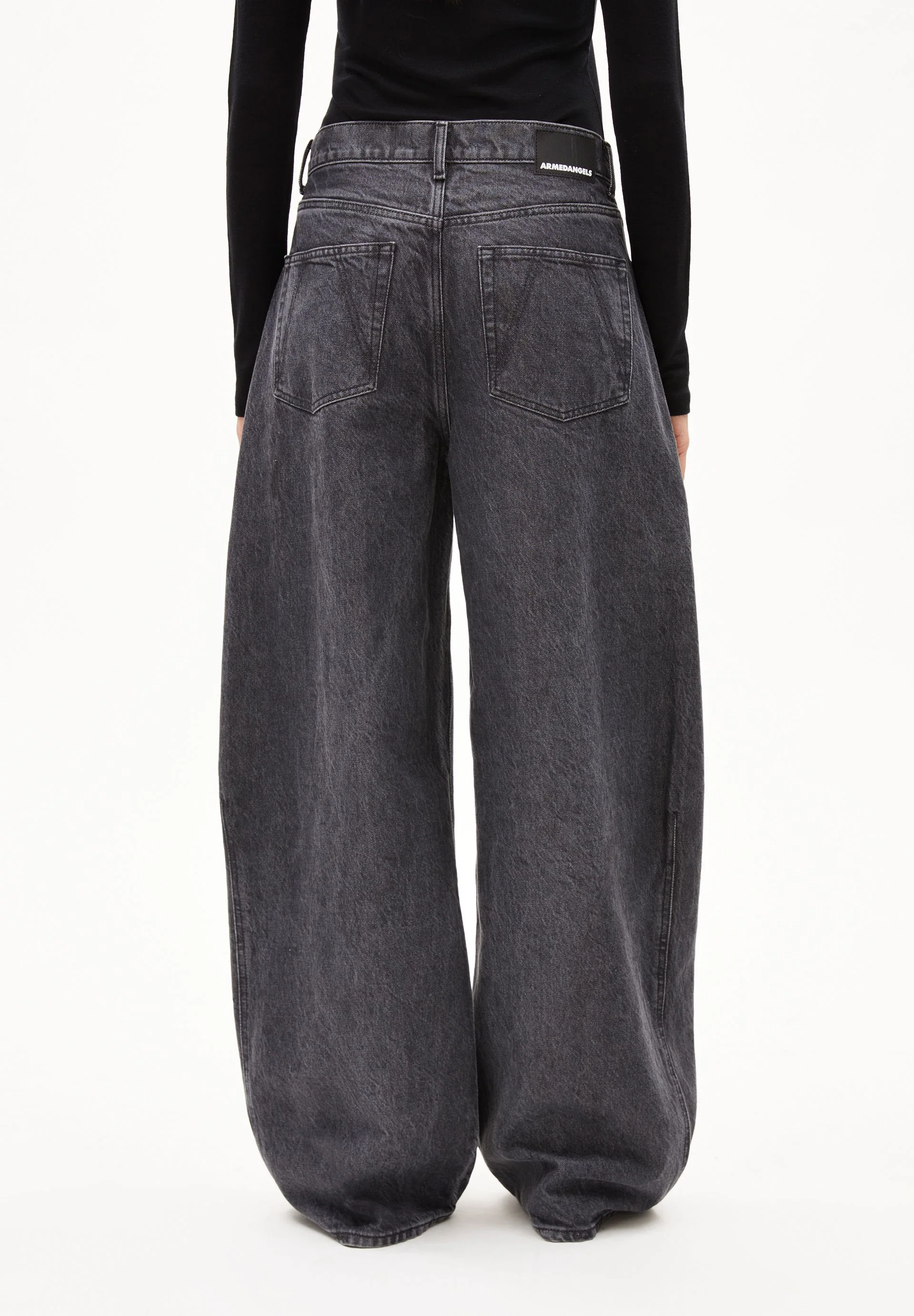 AALTHEA MID WAIST BARREL JEAN | corno - Image 2