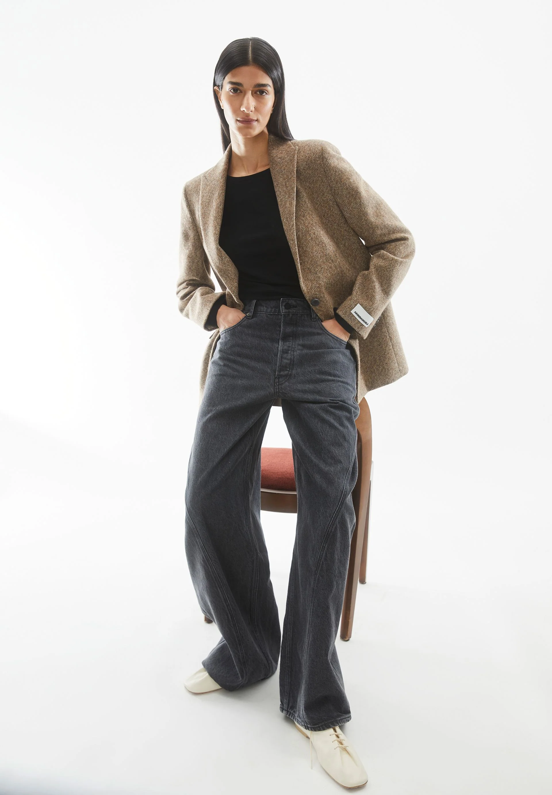 AALTHEA MID WAIST BARREL JEAN | corno - Image 4