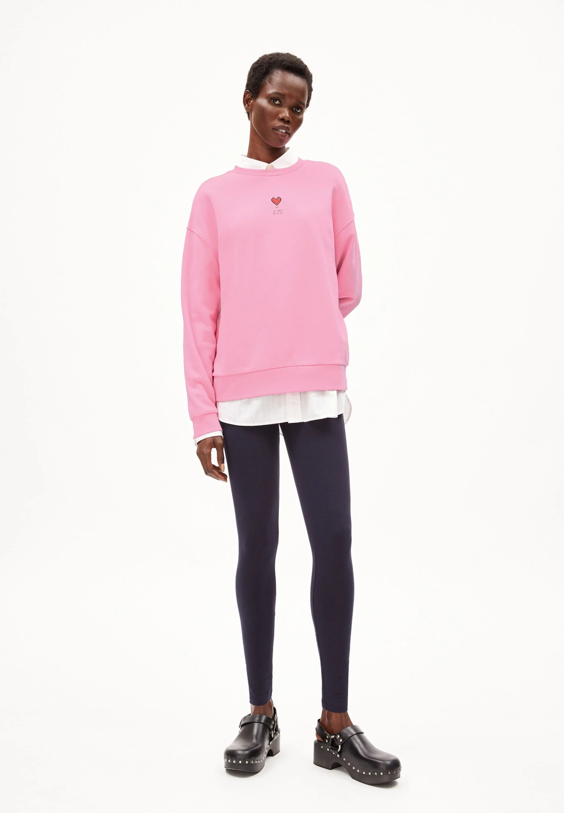 AARIN MELT HEAARTS | pink me up more - Image 5