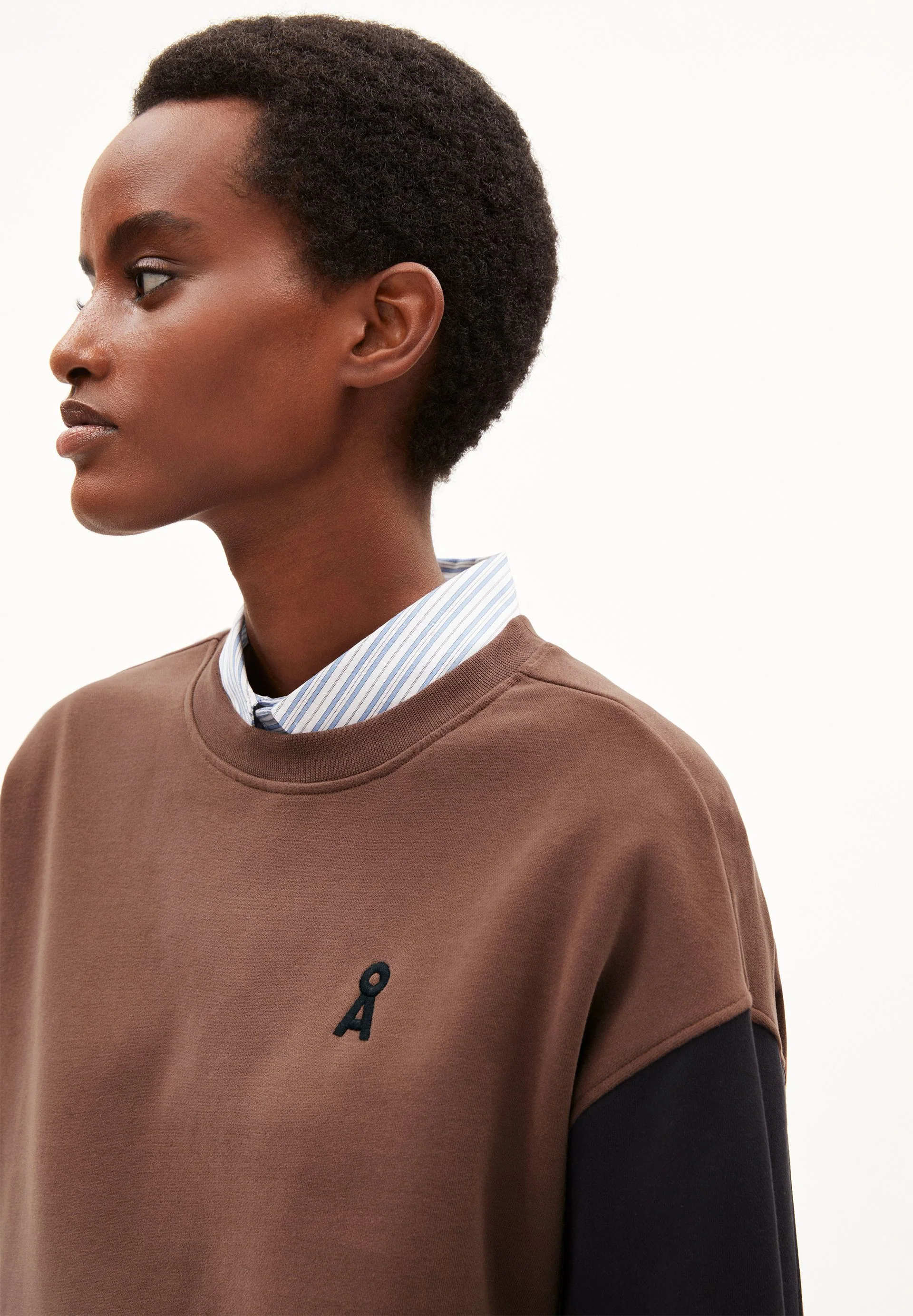 AARIN PATCHED | deep brown-black - Image 3