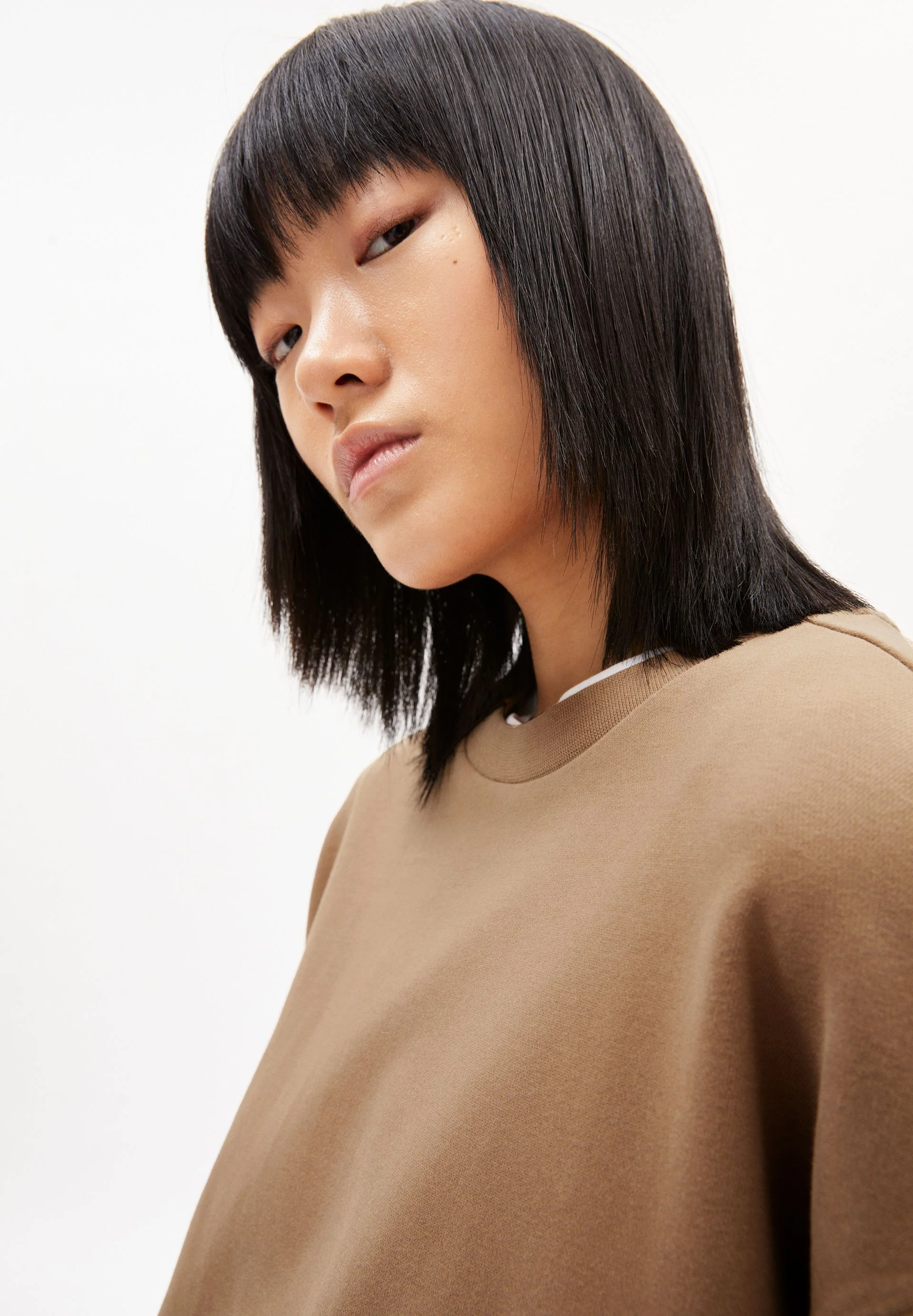 AARIN | smoky almond - Image 3