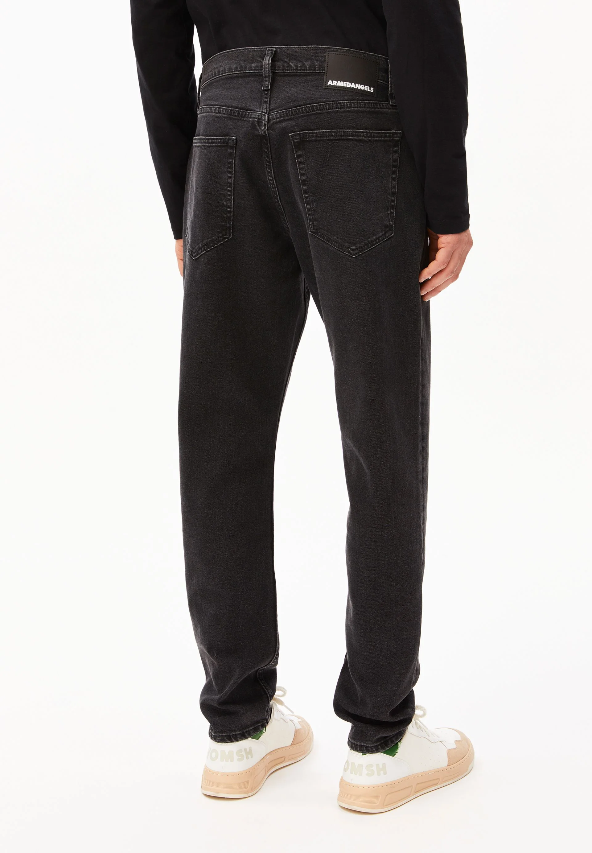 AARJO TARPA TAPERED JEANS | black washed authentic - Image 2
