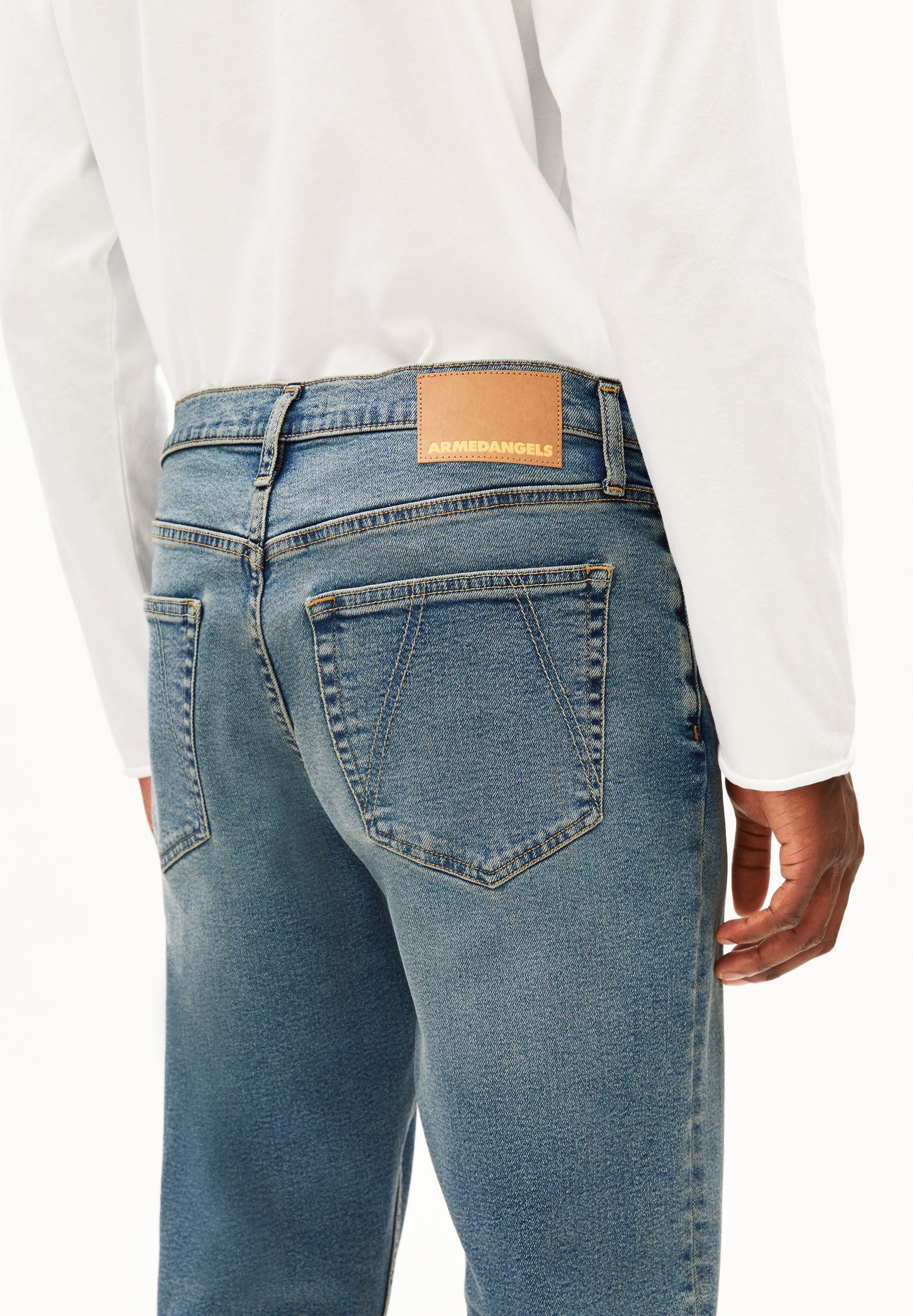 AARJO TARPA TAPERED JEANS | lule - Image 3
