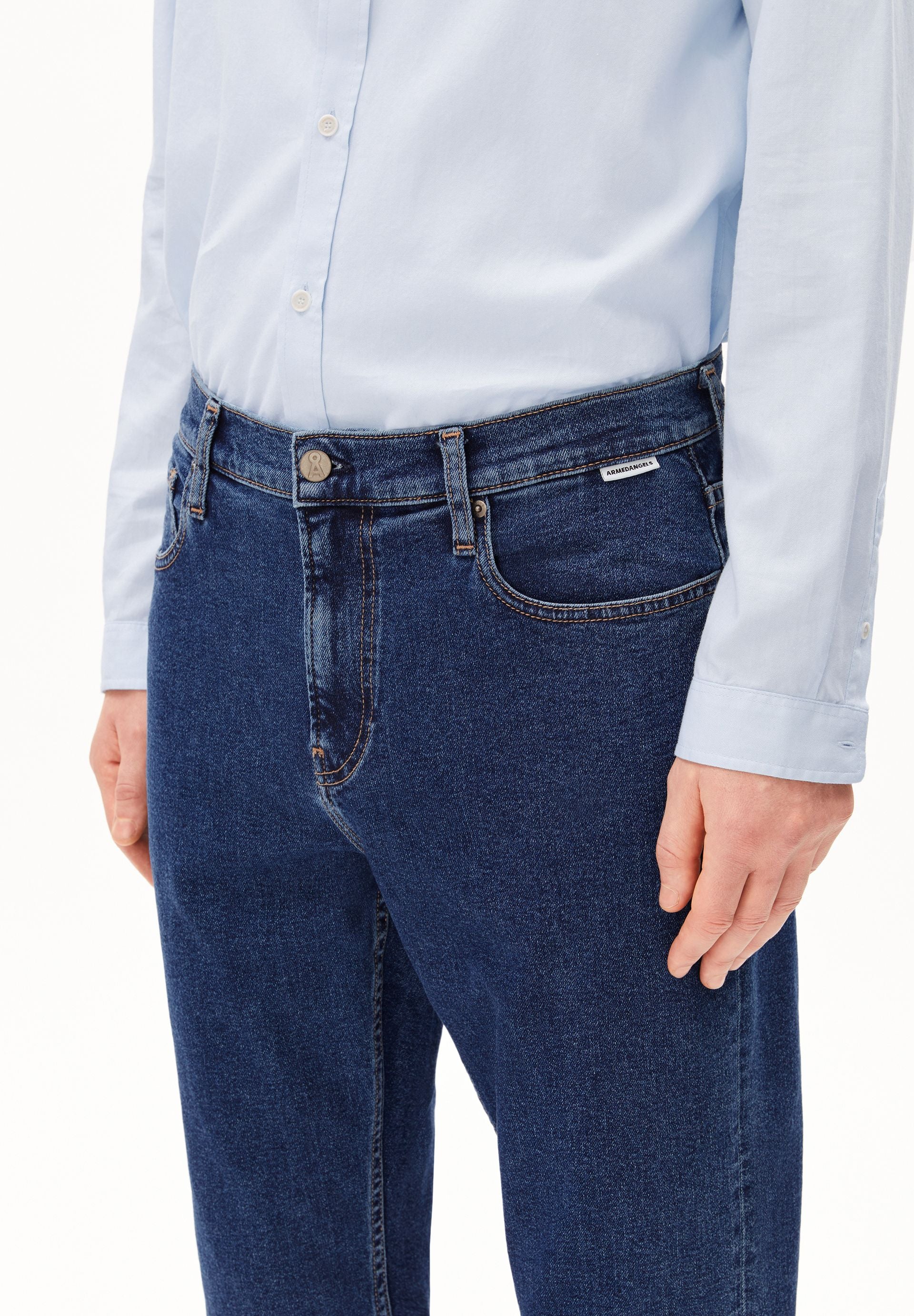 AARJO TARPA TAPERED JEANS | whale - Image 3