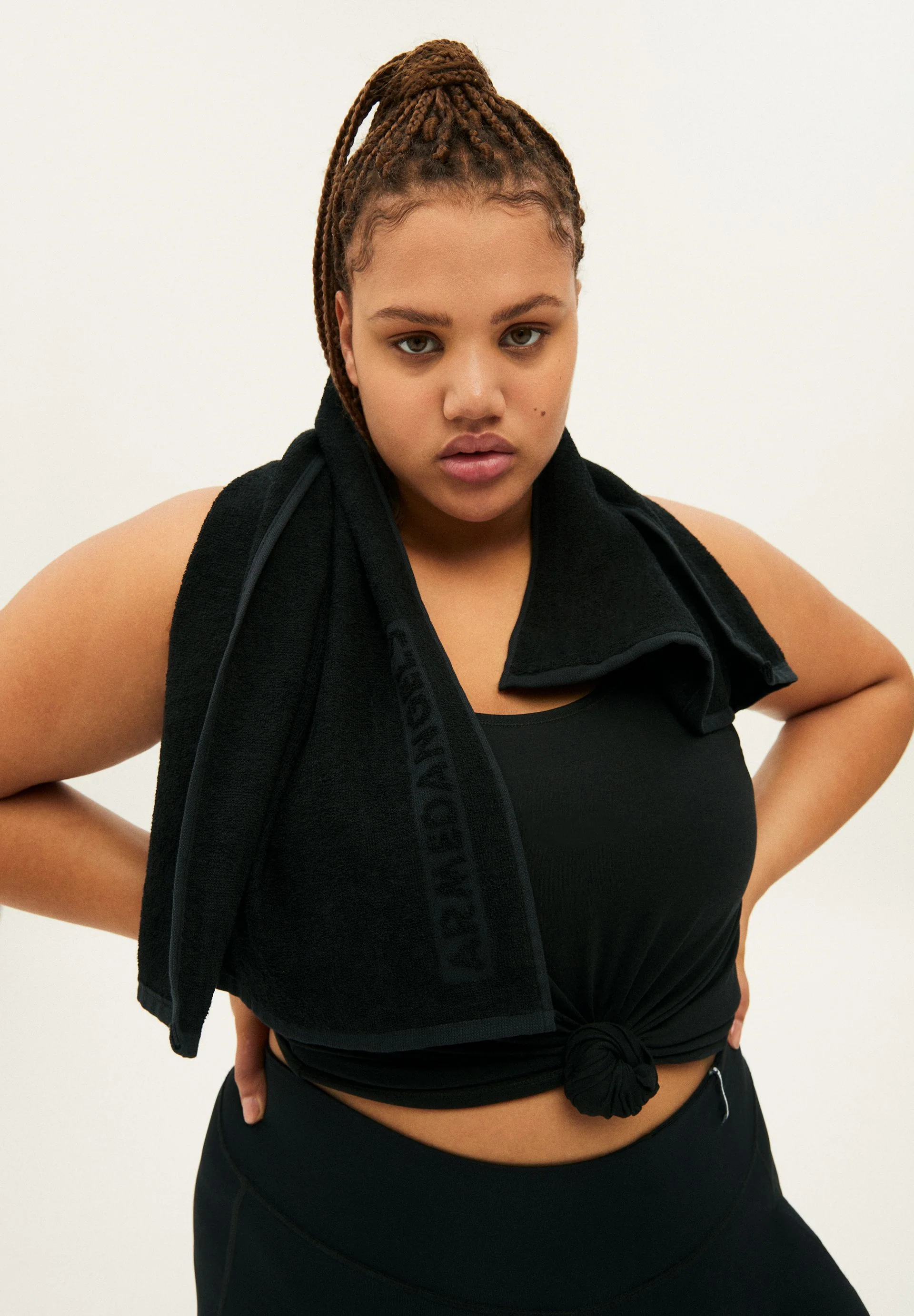 AARNI | black - Image 2