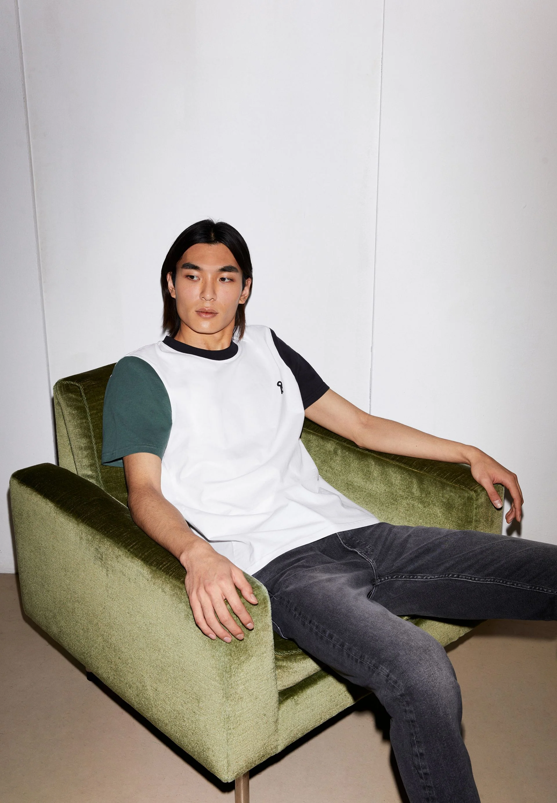 AARVES | white - Image 4