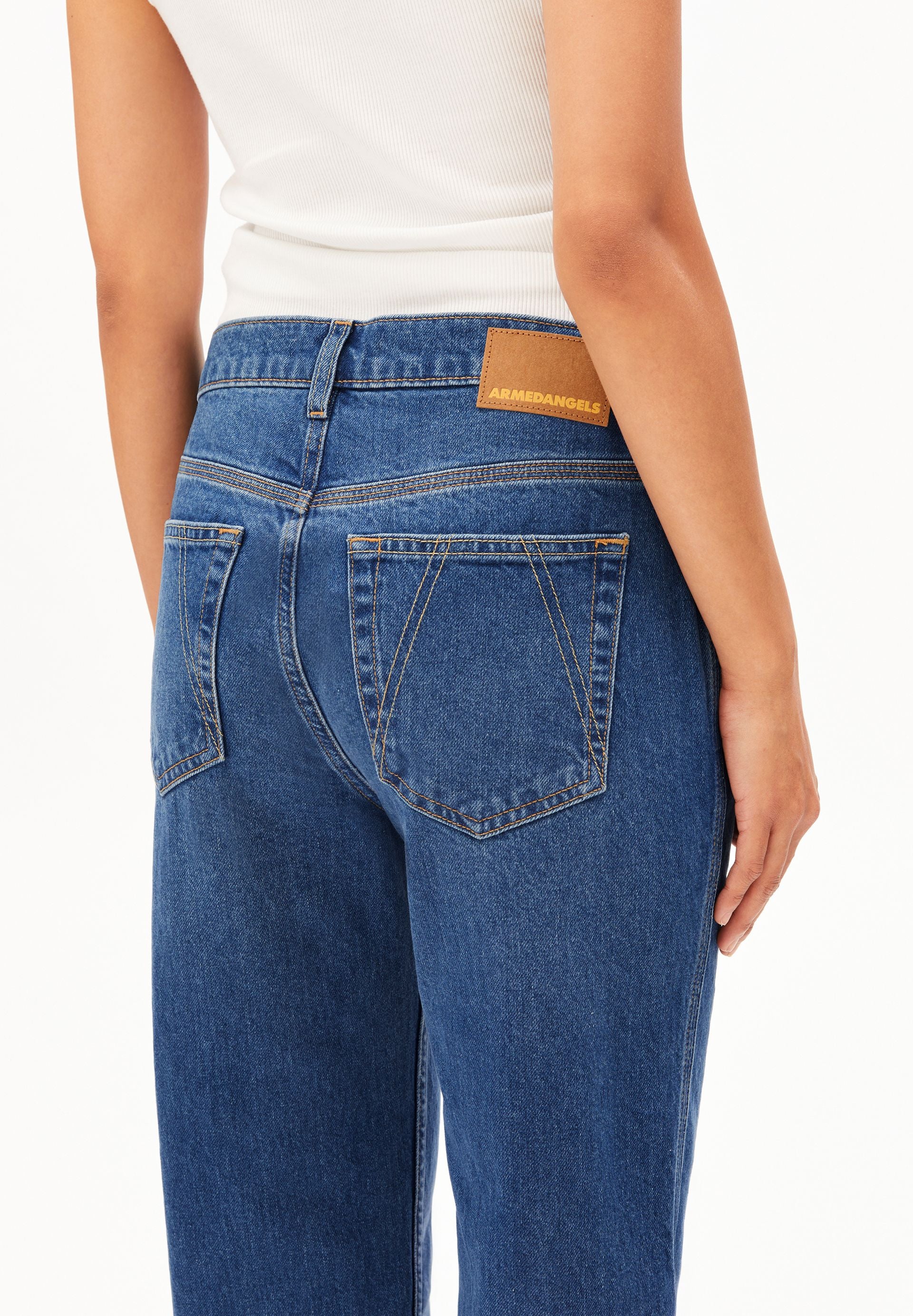 AAVELINE MID STRAIGHT JEANS | bellagio - Image 3