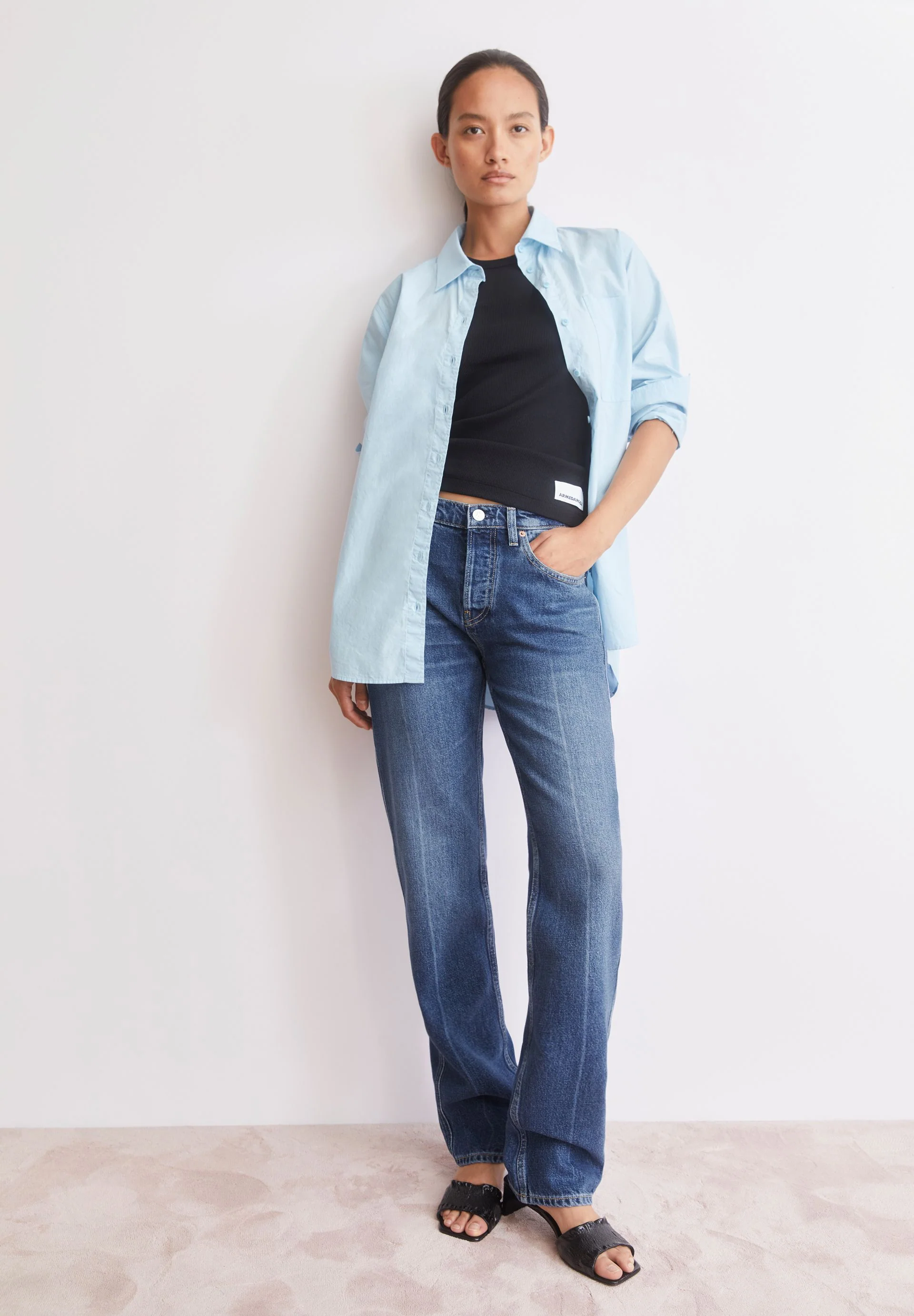 AAVELINE MID WAIST STRAIGHT JEANS | fade - Image 4