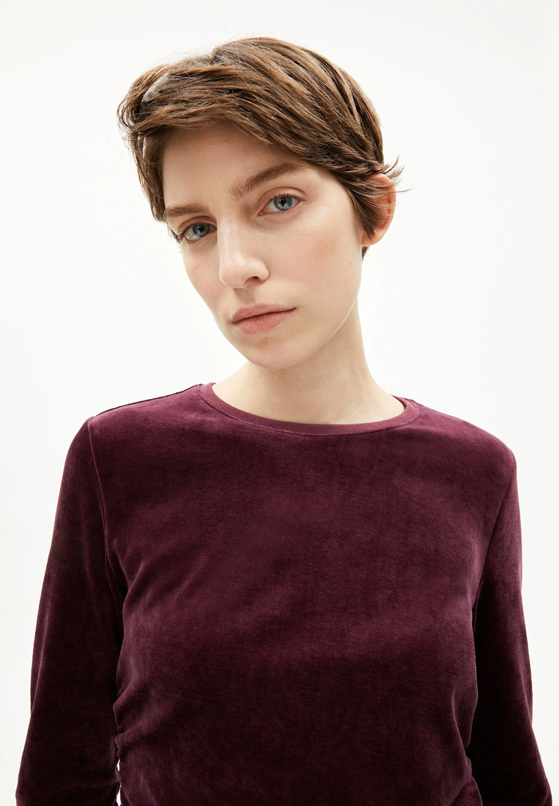 ADAAJA LORA VELVET | dark cranberry - Image 3