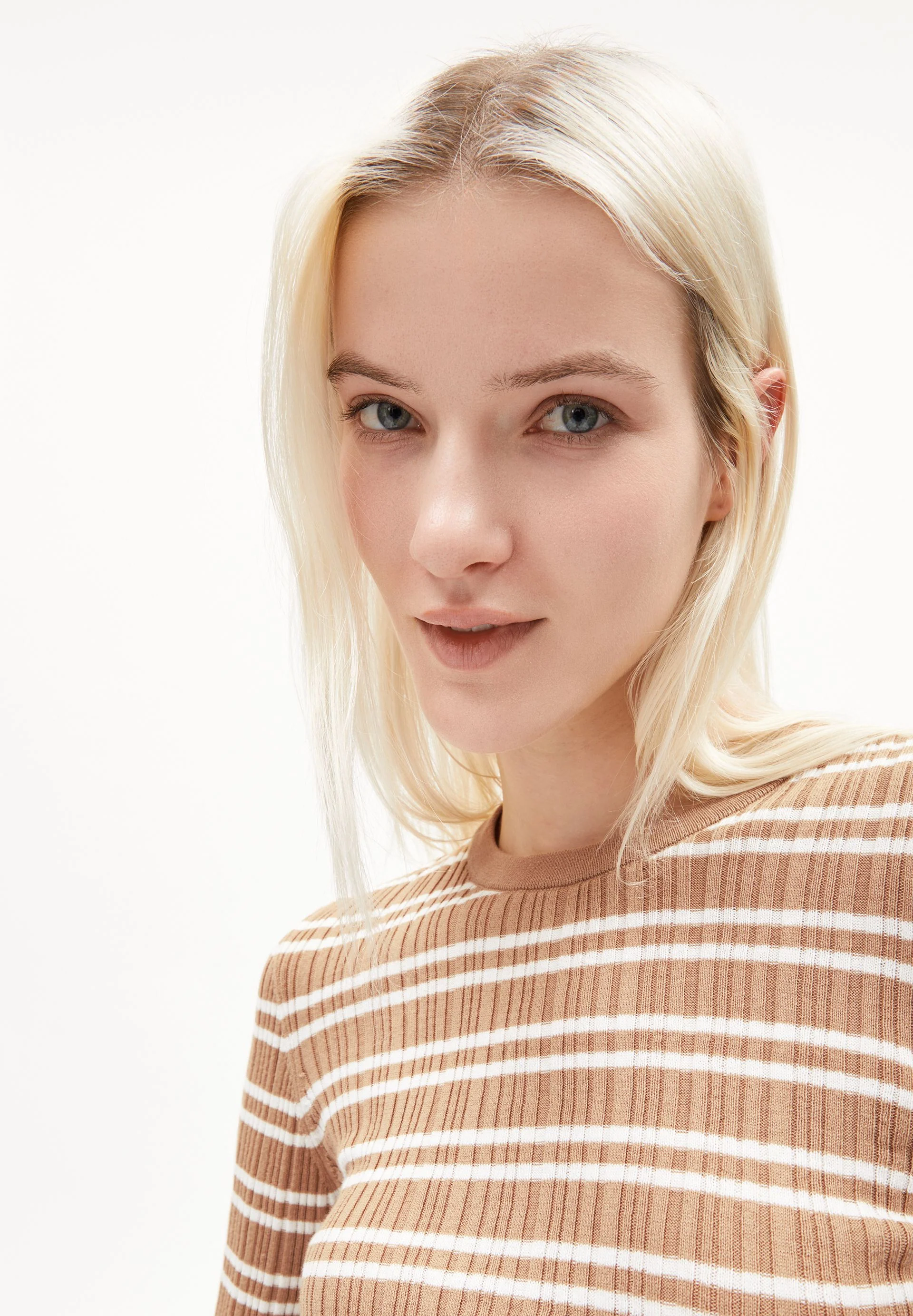 ALAANIA CHIFFRON STR | beige blond-light oatmilk - Image 3