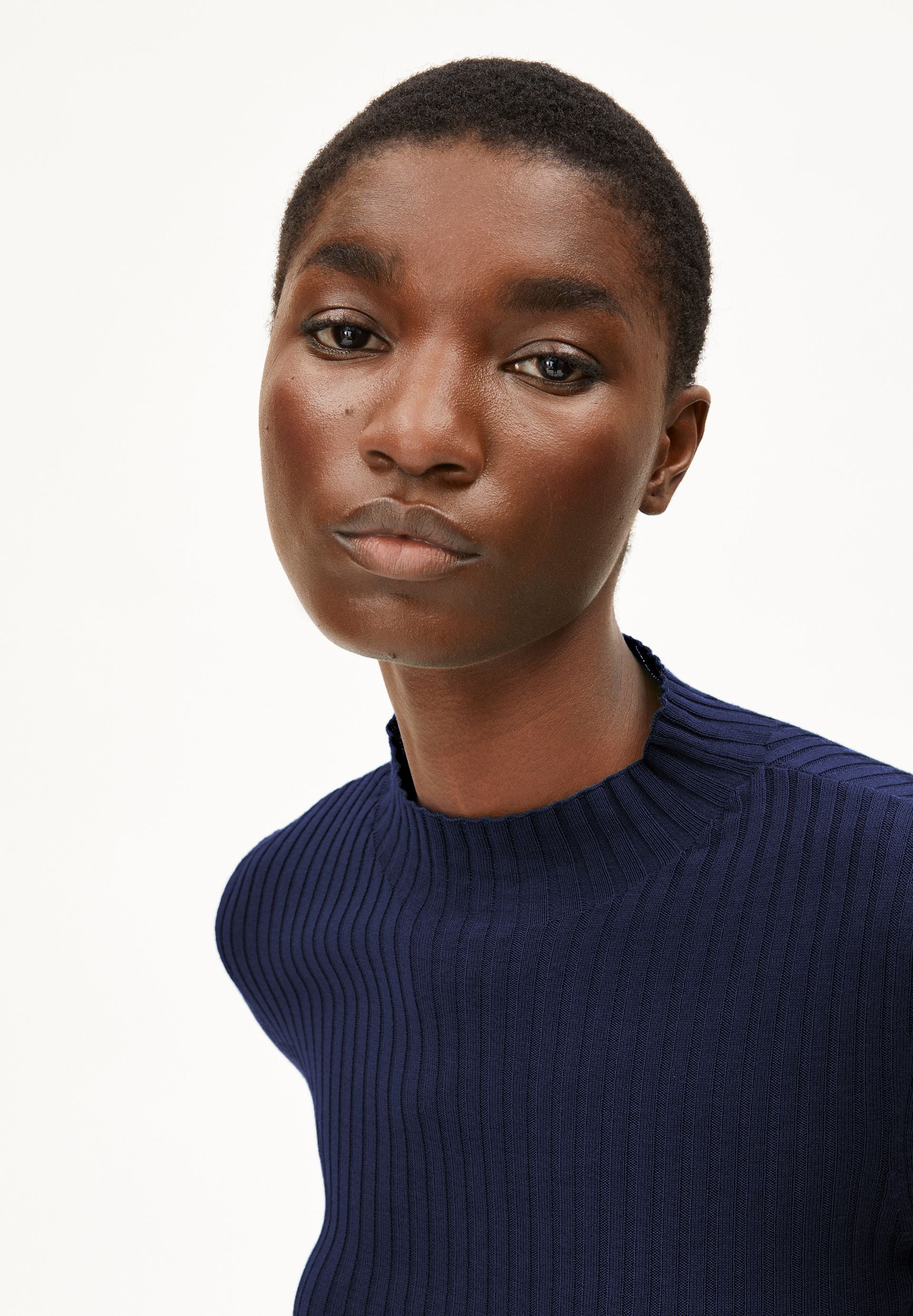 ALAANIA STRICKPULLOVER | tinted navy - Image 3