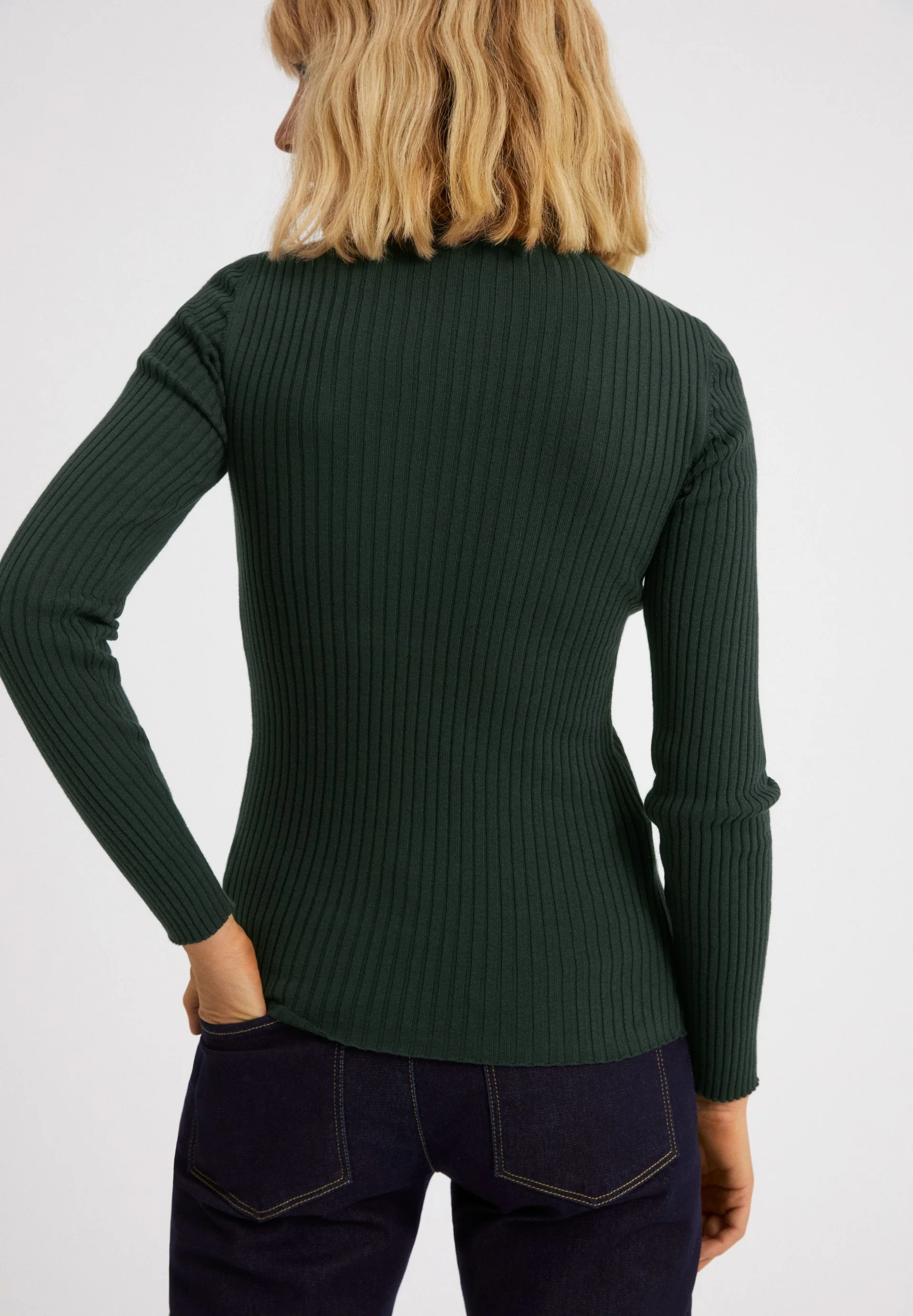 ALAANIA STRICKPULLOVER | vintage green - Image 2