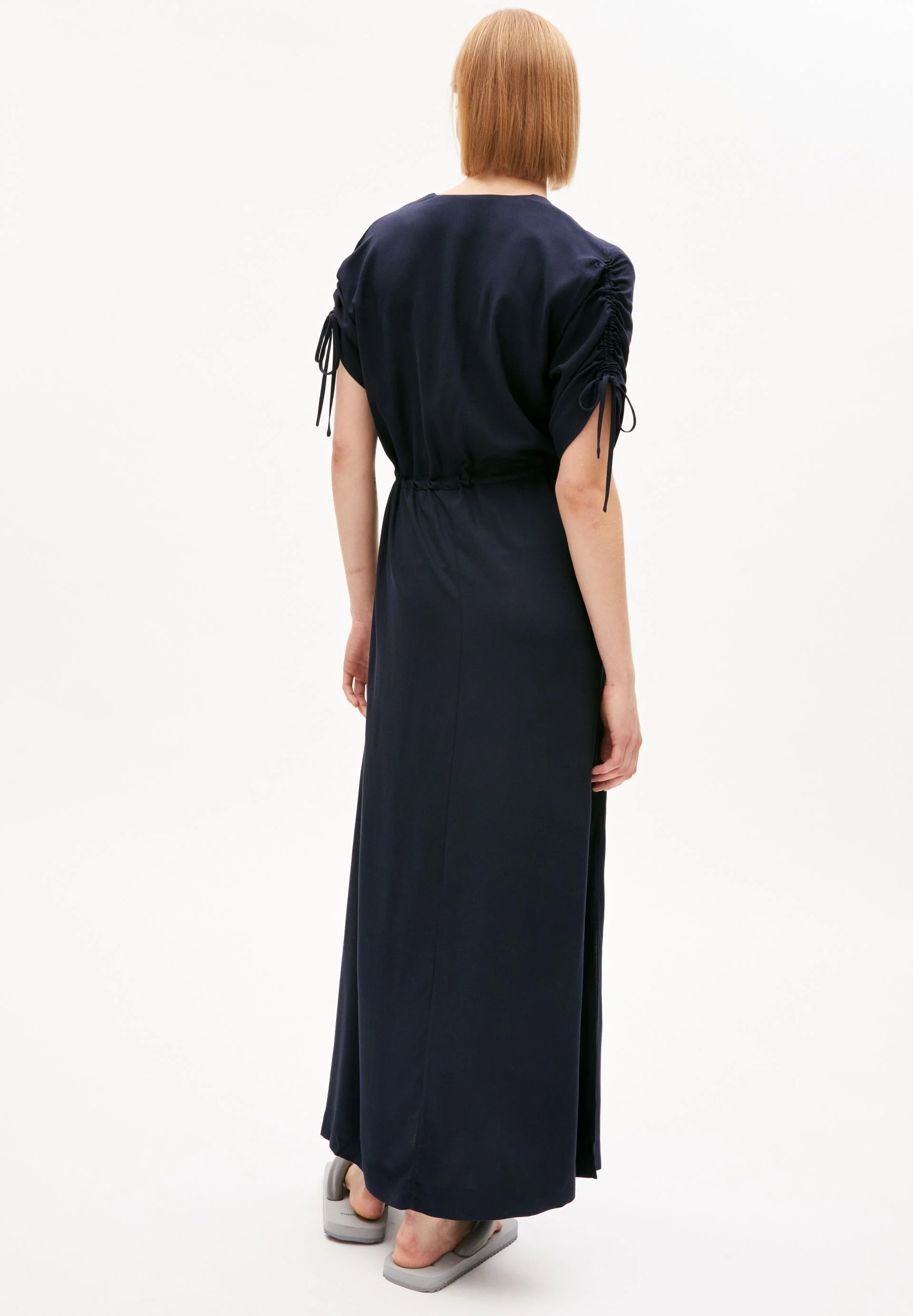 ALESAA | night sky - Image 2