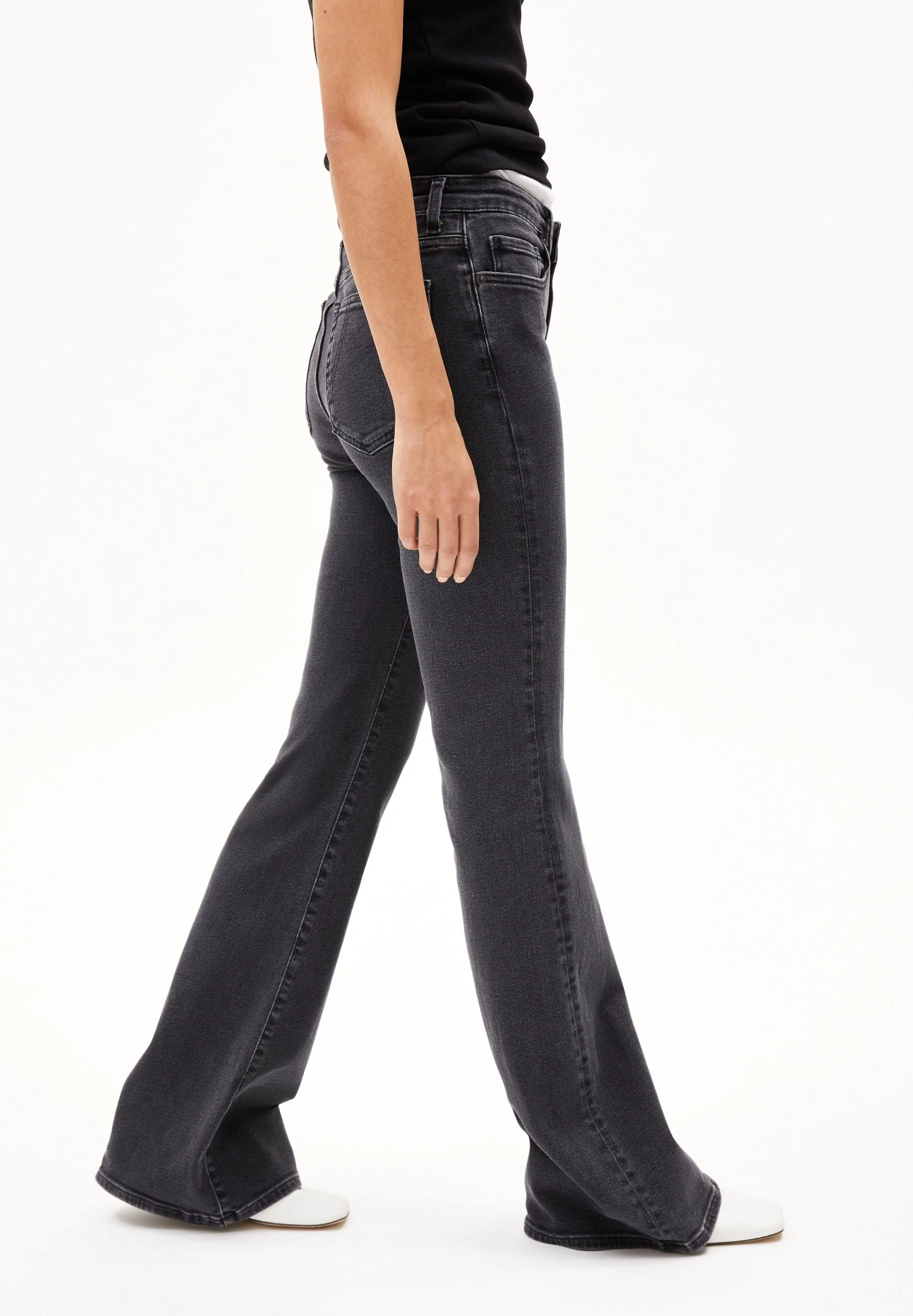 ANAMAA | true black washed - Image 6