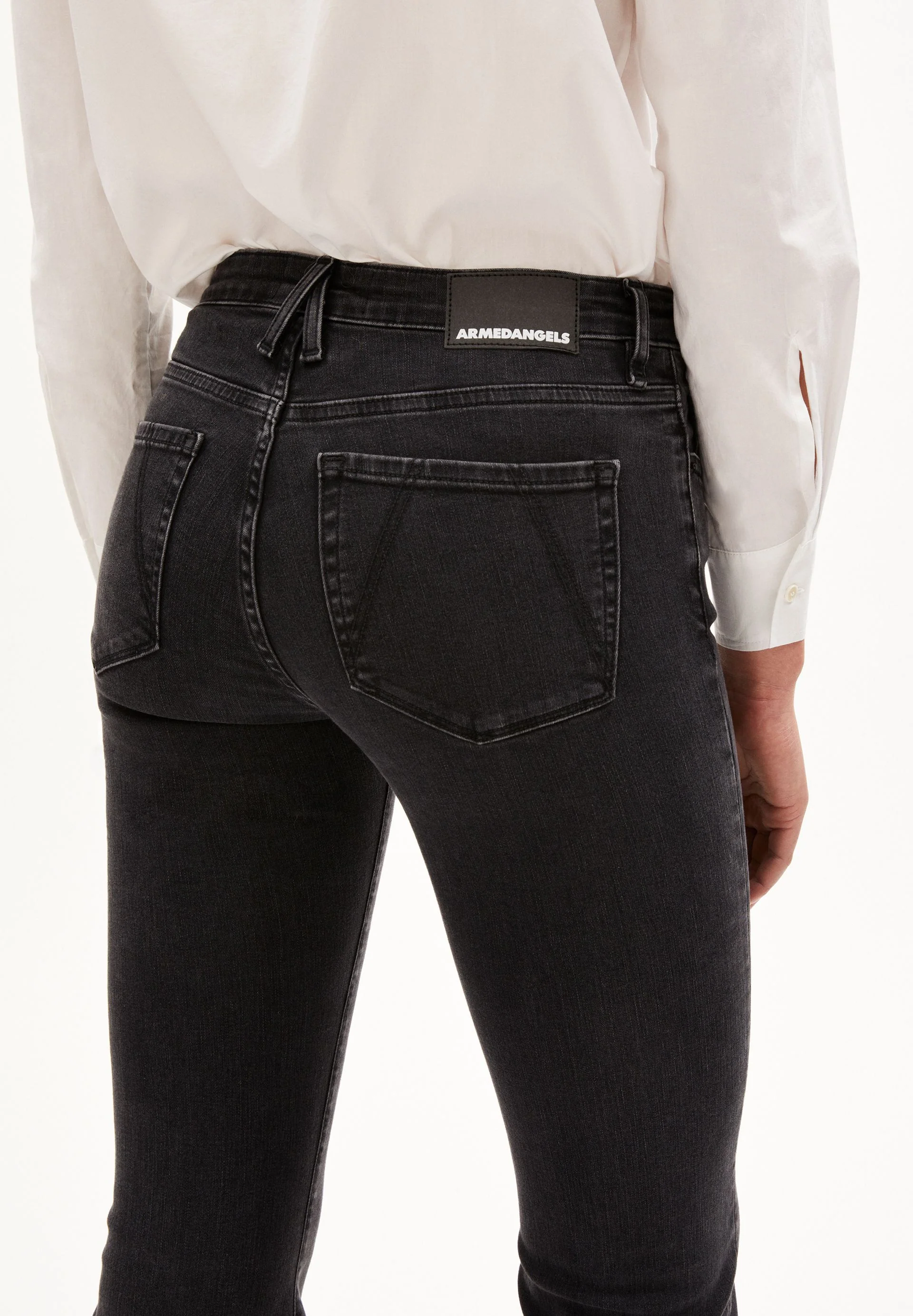ANAMAA MID WAIST FLARED JEANS | washed down black - Image 3