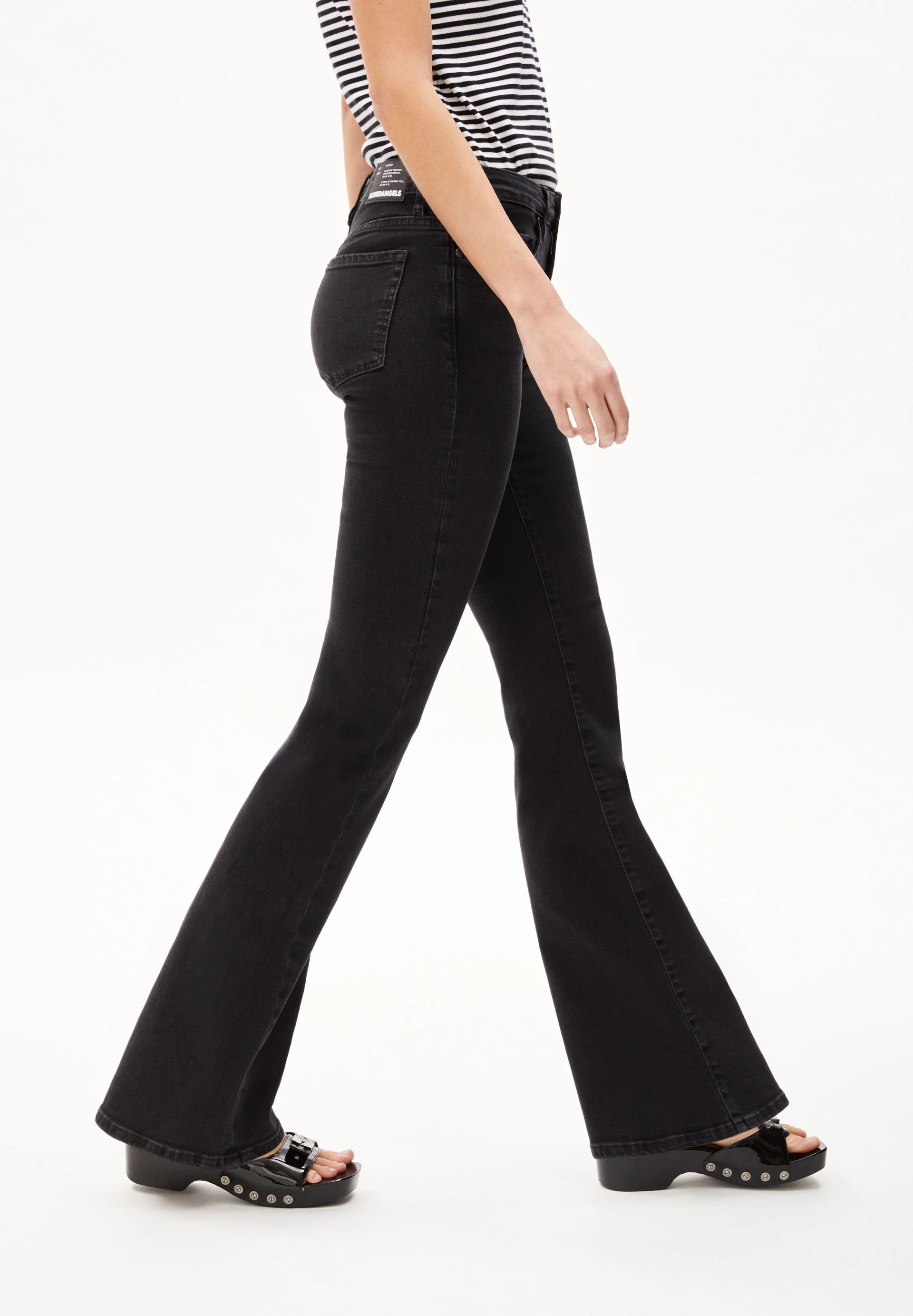 ANAMAA X STRETCH | true anchor - Image 6
