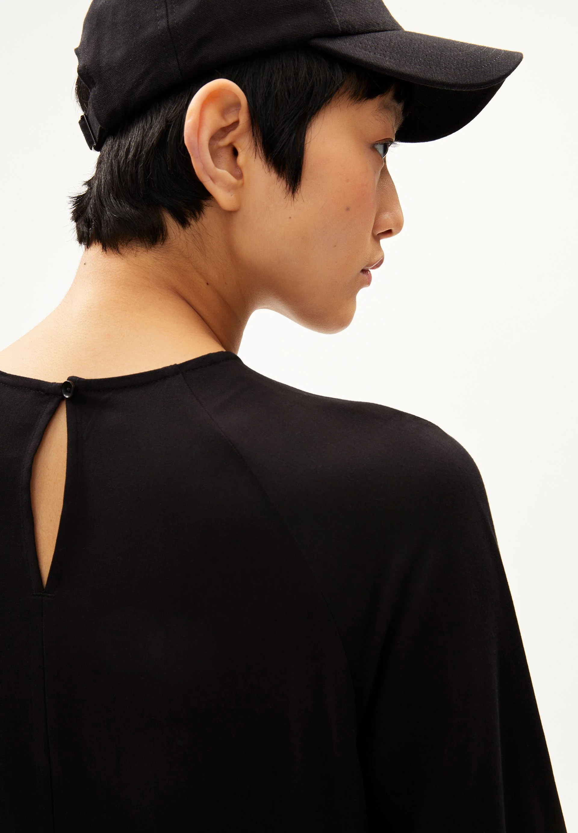 ANINAA | black - Image 2
