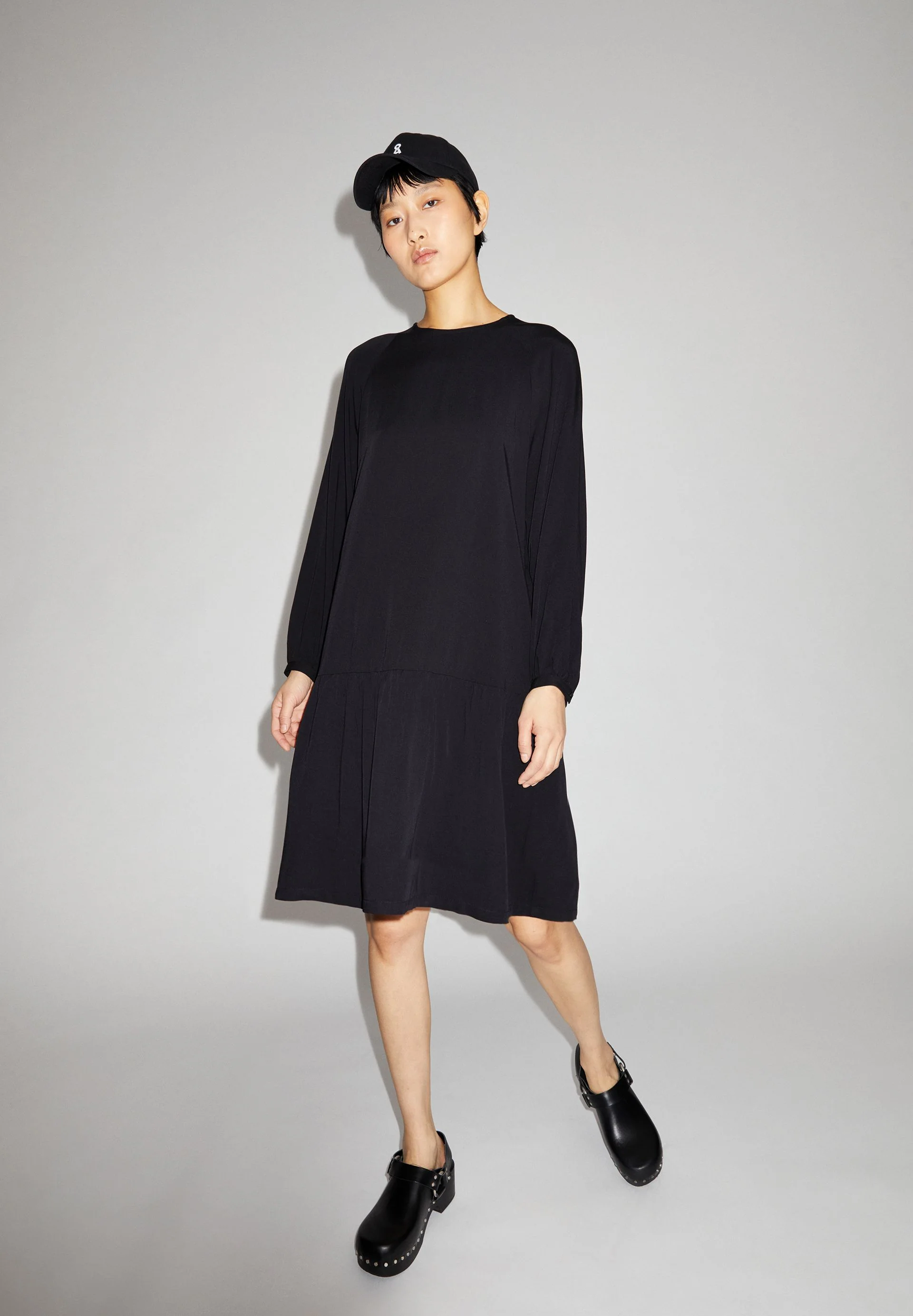 ANINAA | black - Image 3