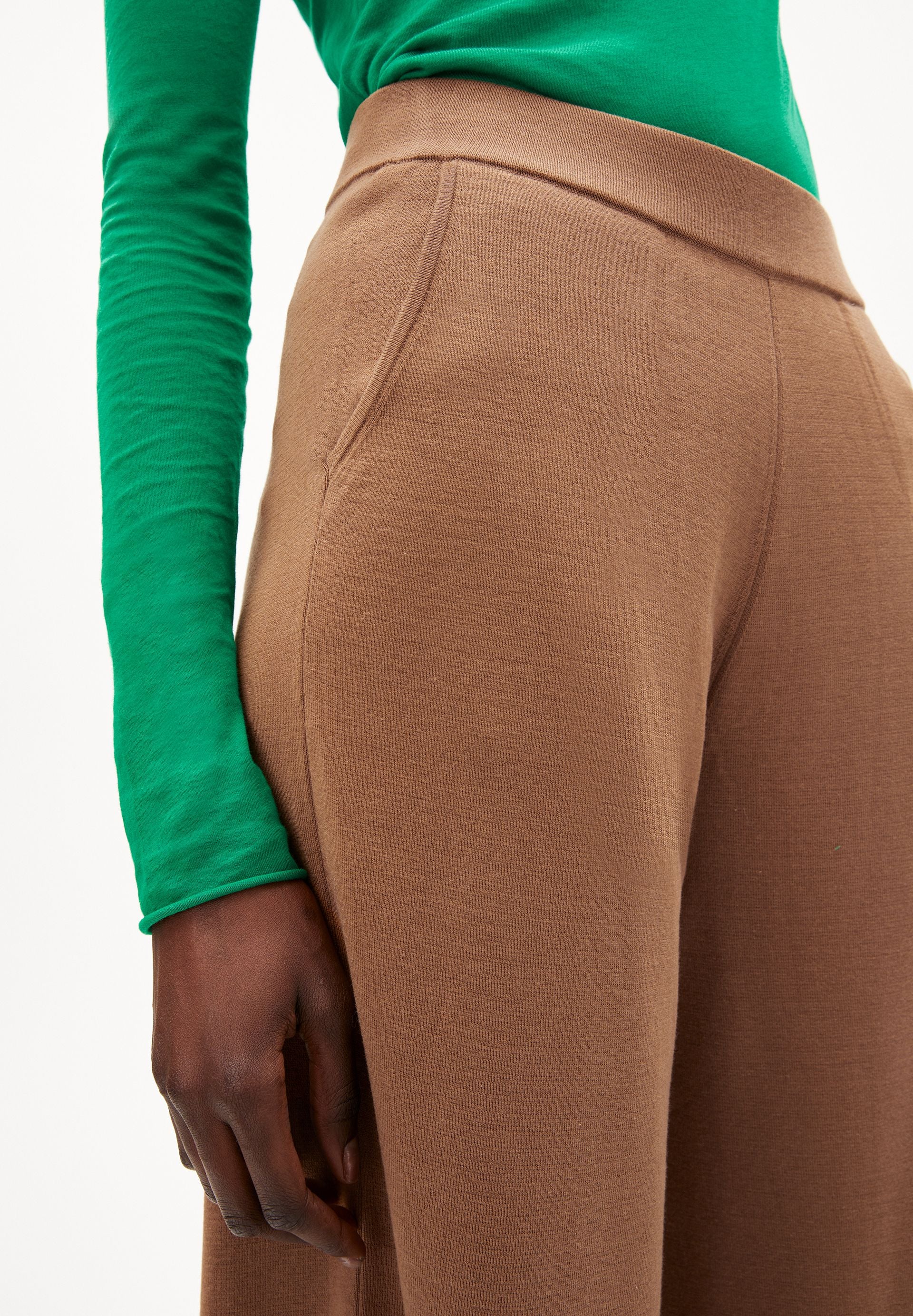 APAANIA | cedar wood - Image 3