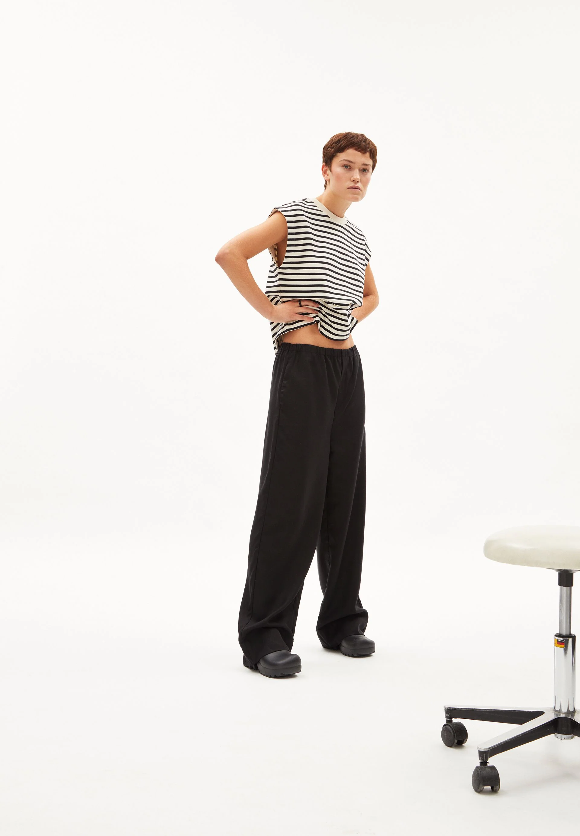 ARANJAA STRIPE | undyed-black - Image 4
