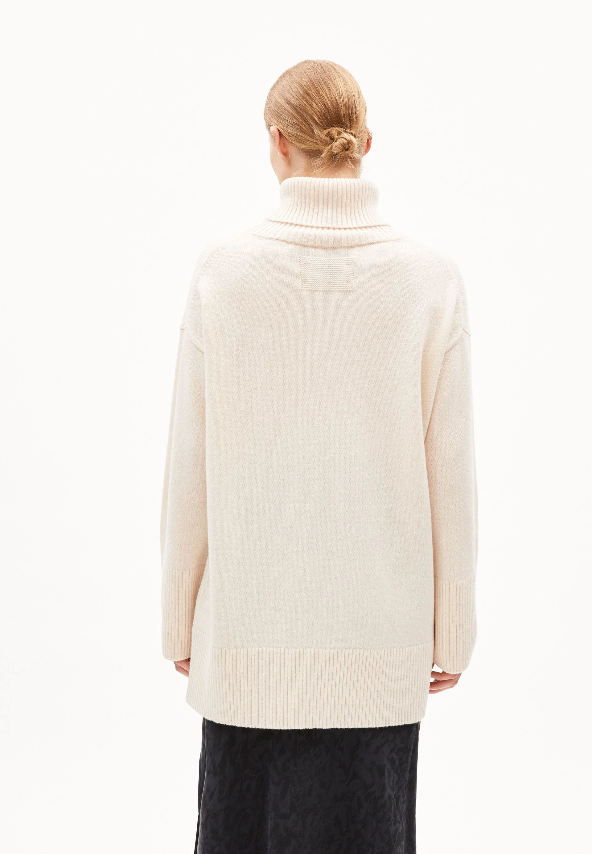 ARDIAA ROLLNECK | oatmilk - Image 2