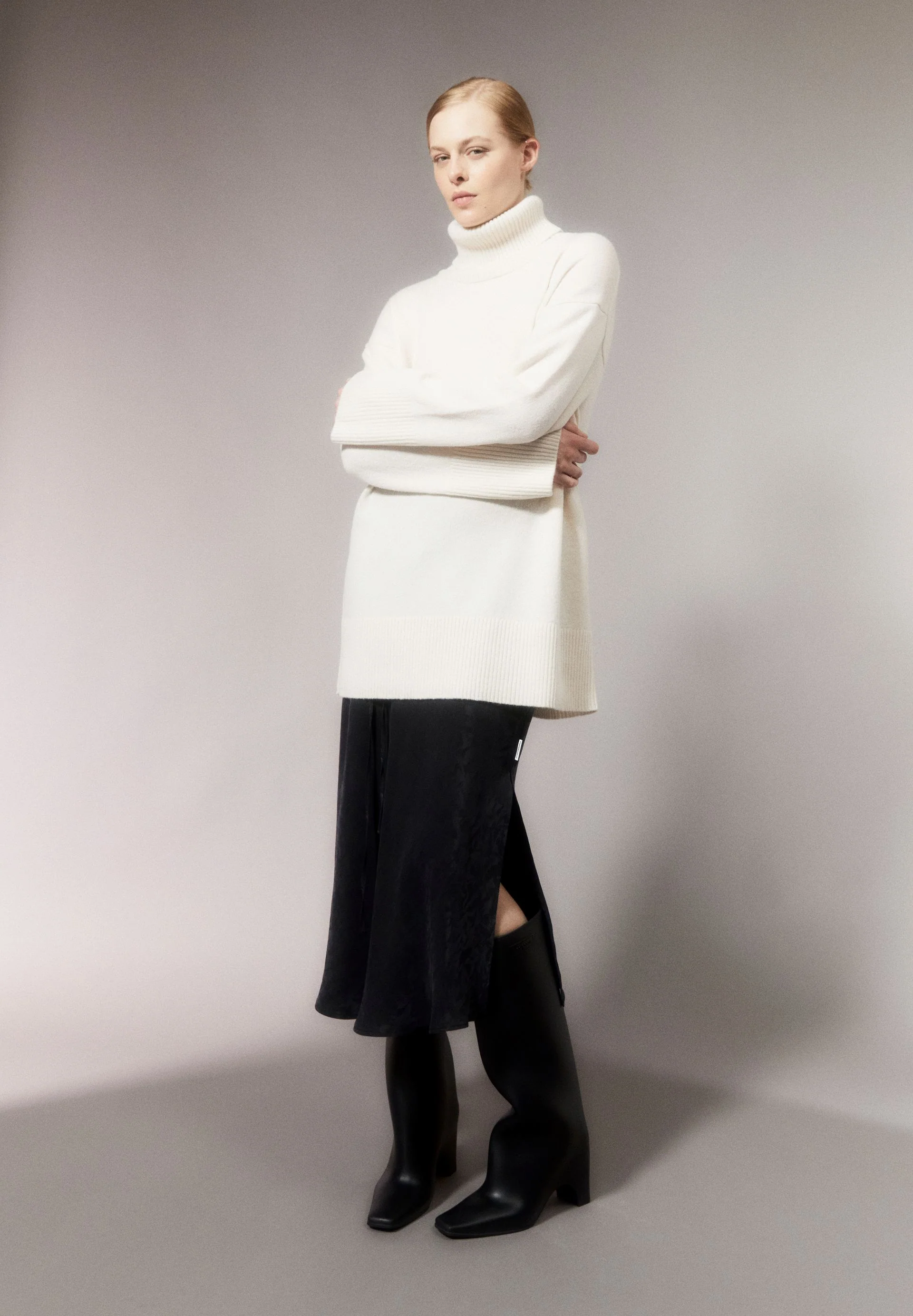 ARDIAA ROLLNECK | oatmilk - Image 4