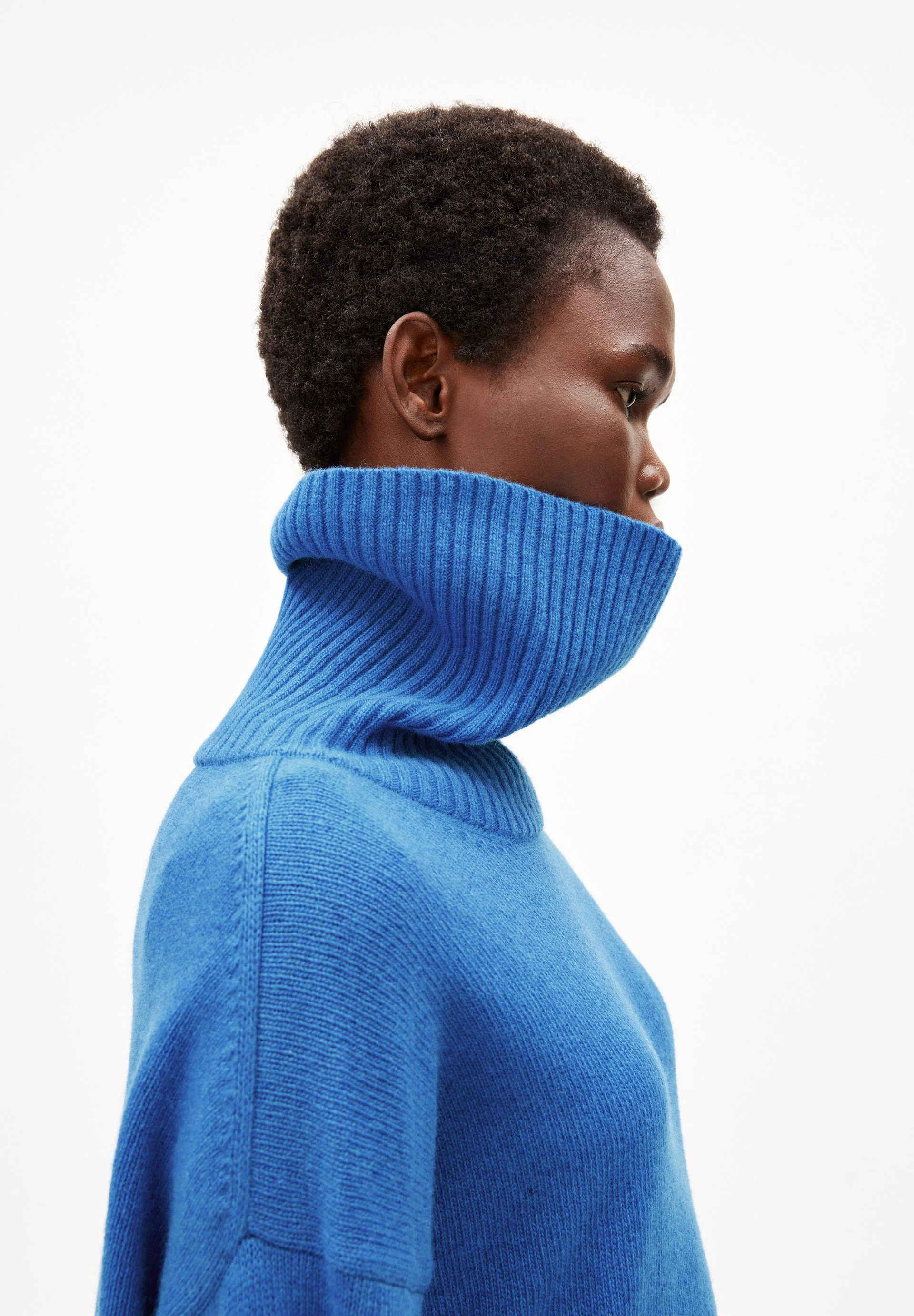 ARDIAA ROLLNECK | warm blue - Image 3