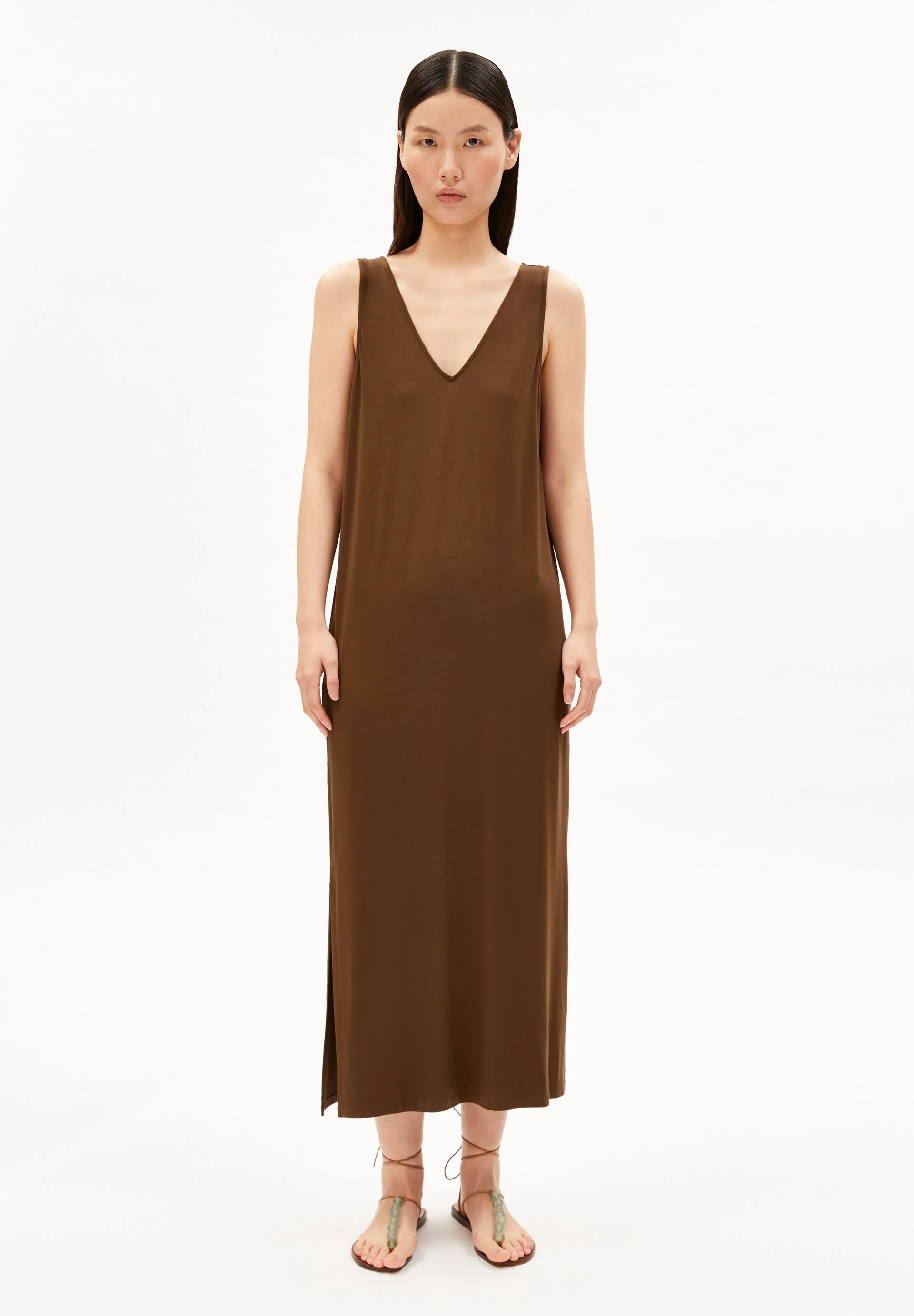 ÄRMELLOSES JERSEY-MIDI-KLEID | dried palm - Image 5