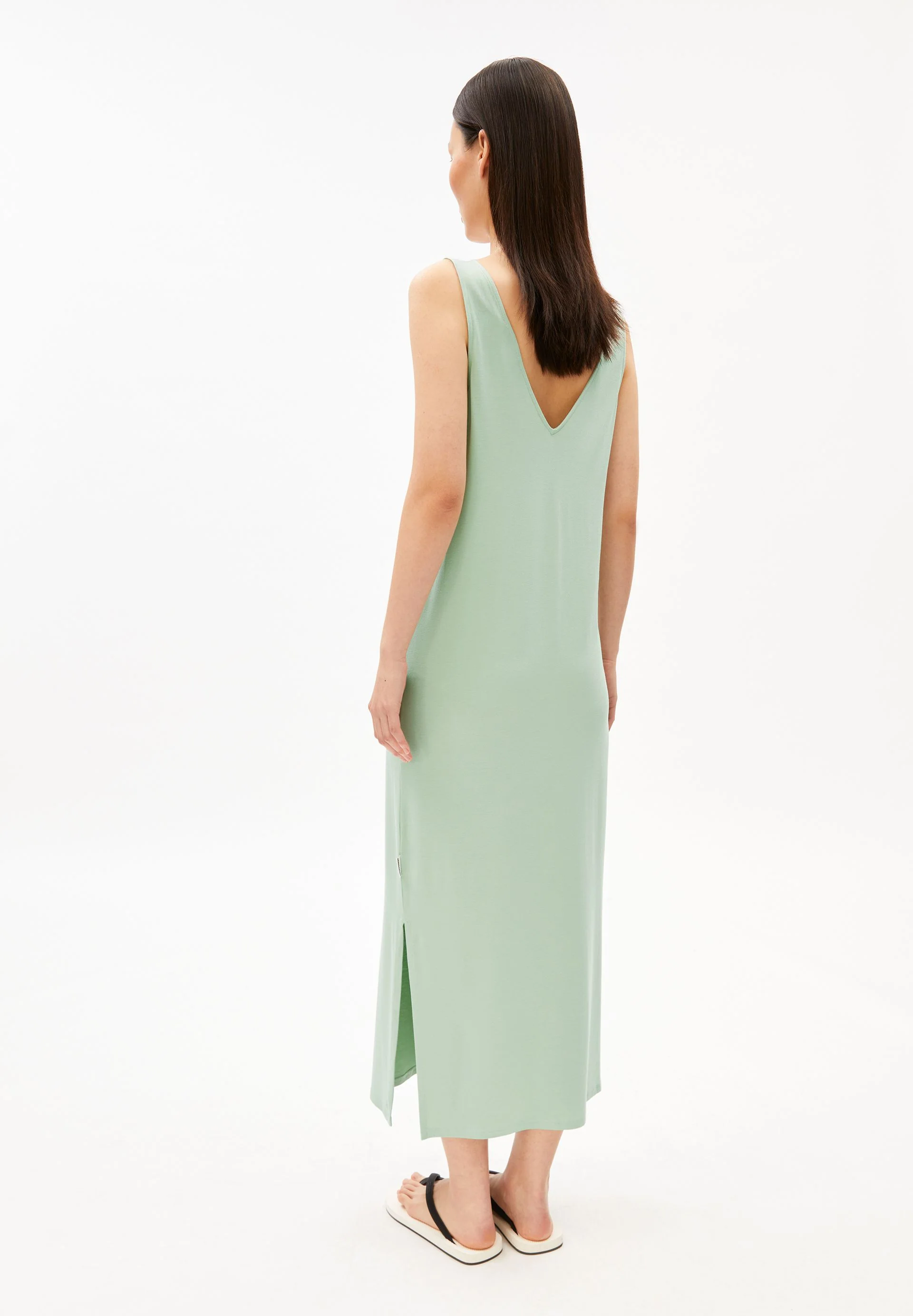 ÄRMELLOSES JERSEY-MIDI-KLEID | foam - Image 2