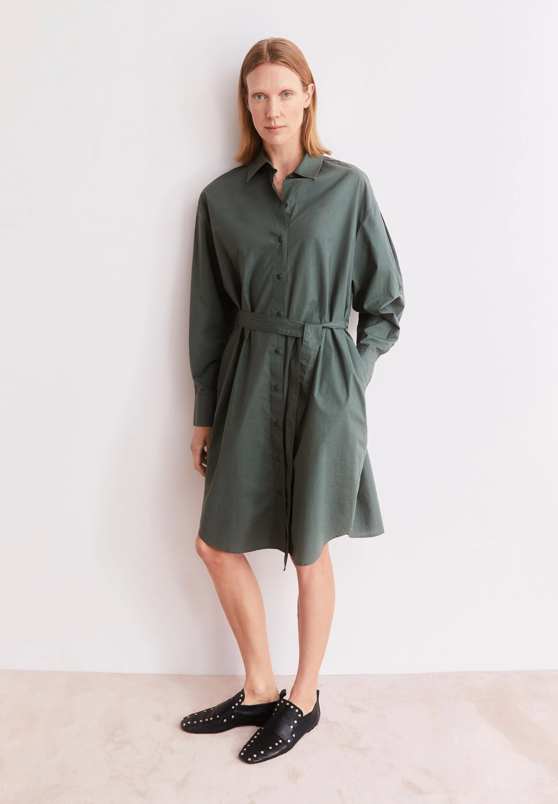 BARREL POPLIN KLEID | space steel - Image 4