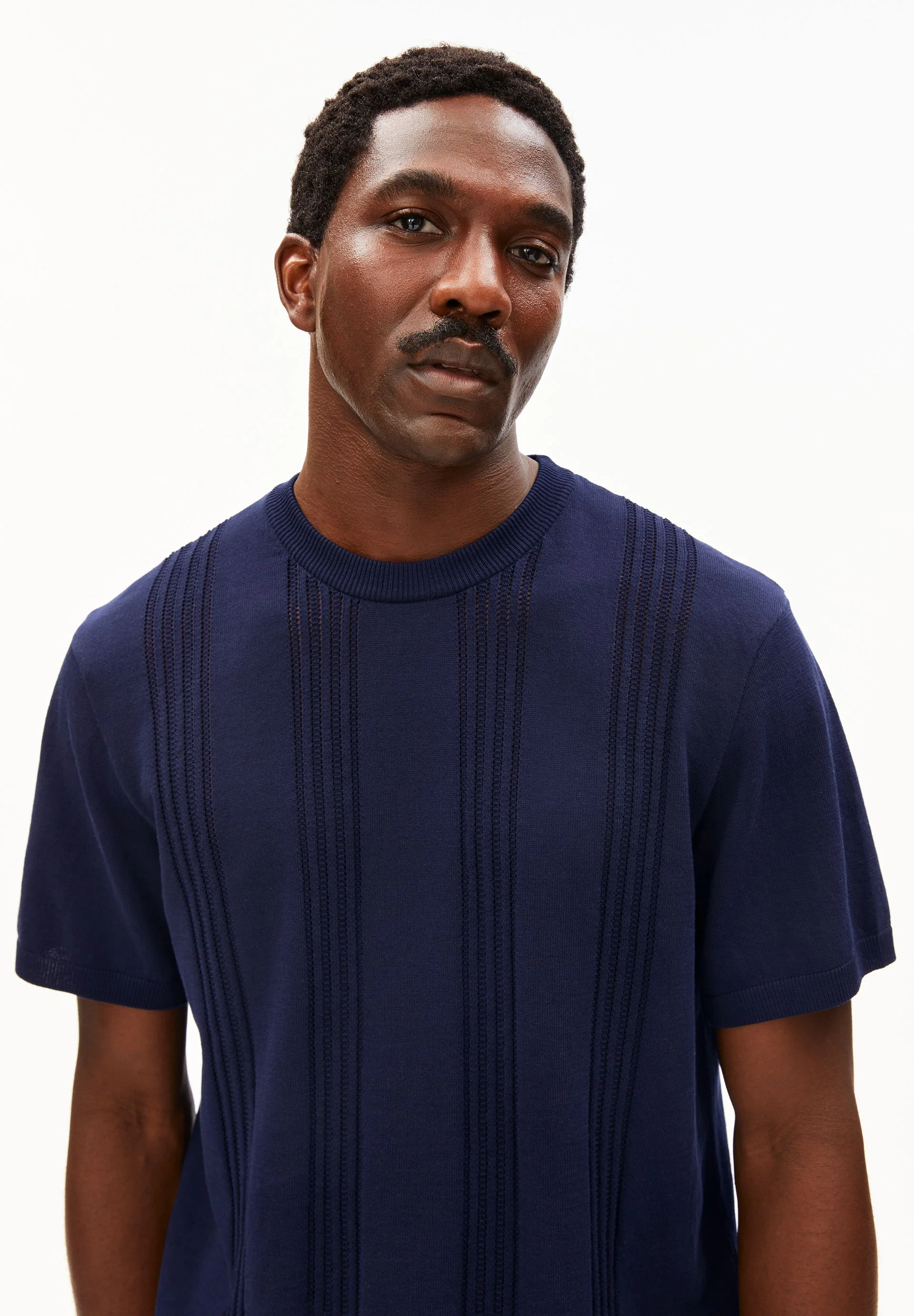 BAUMWOLL-STRICKSHIRT | tinted navy - Image 3