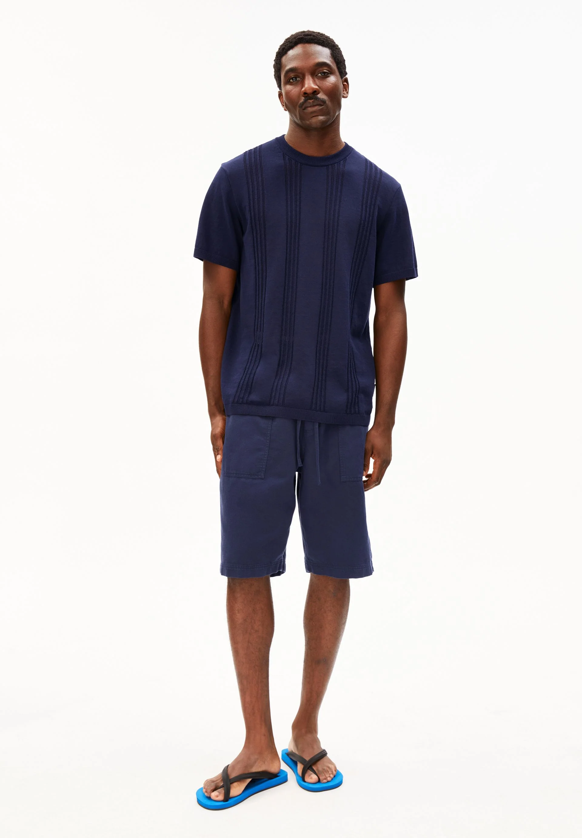 BAUMWOLL-STRICKSHIRT | tinted navy - Image 5