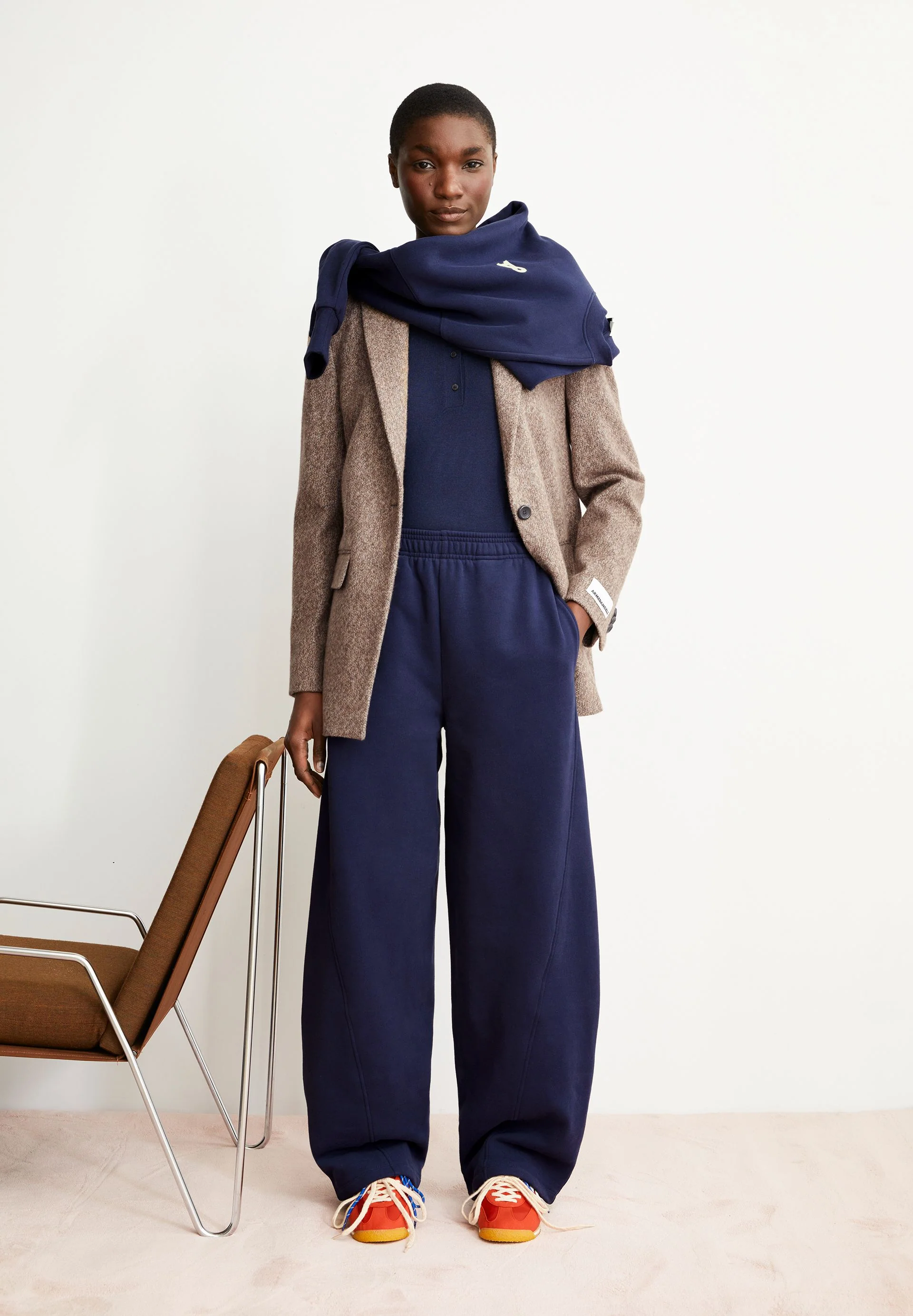 BELLAISAA | tinted navy - Image 4