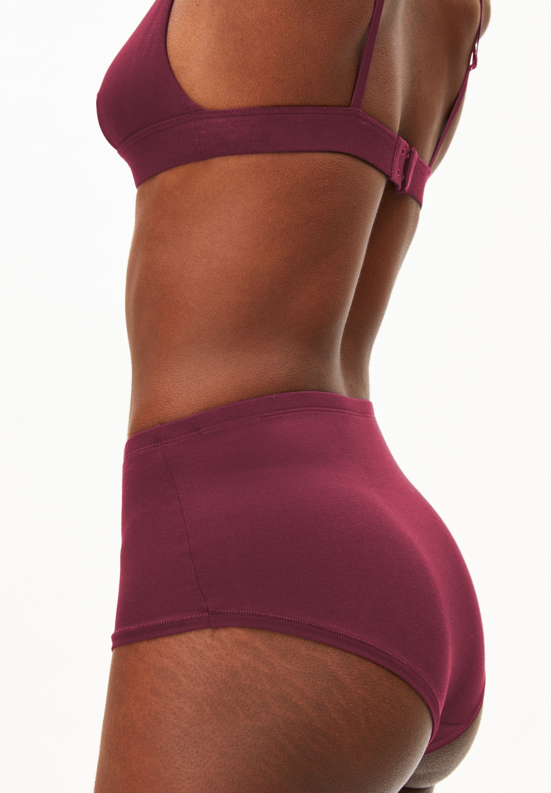 BIRTAA HIGH WAIST SLIP | cranberry juice - Image 3