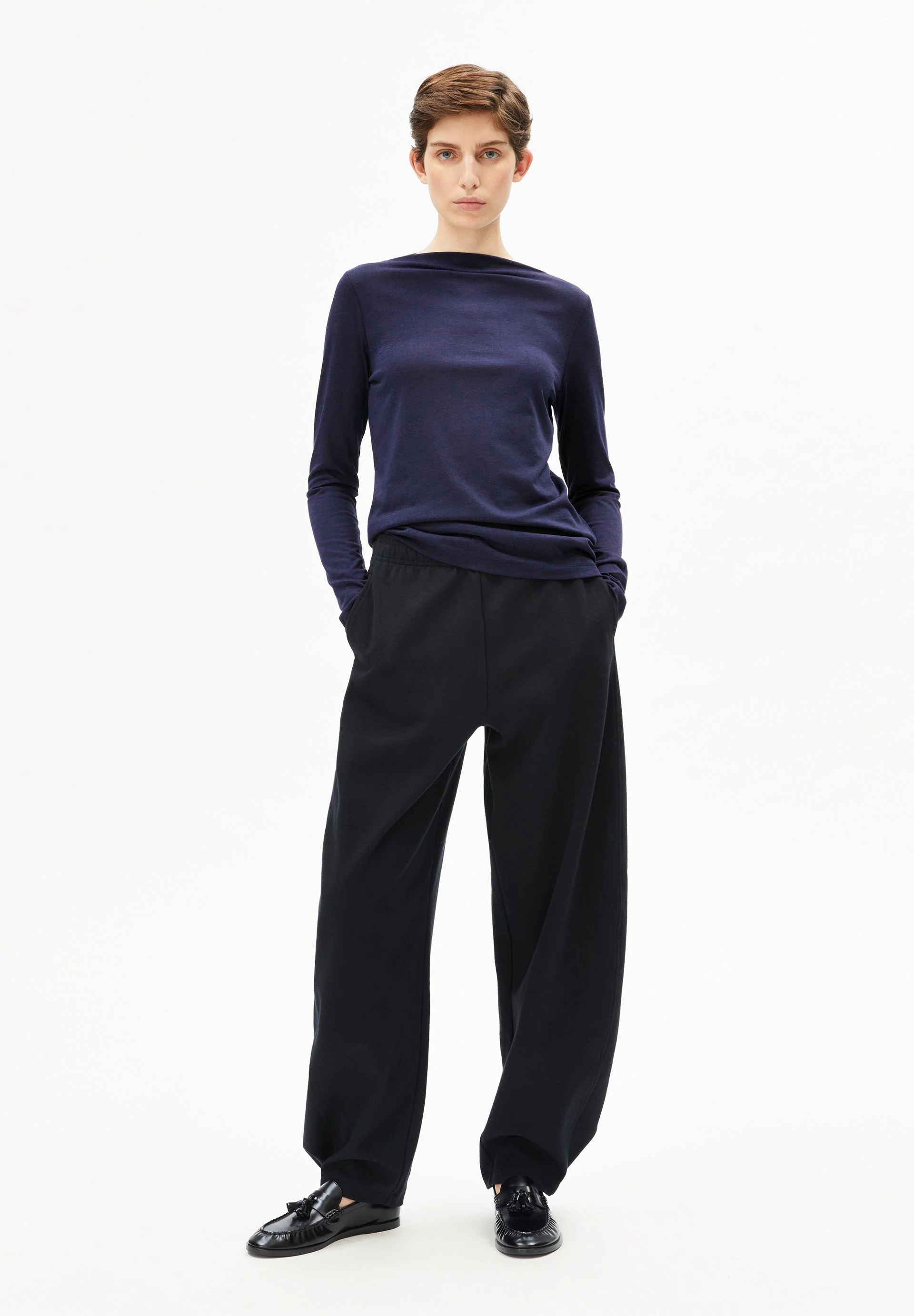 BOAT NECK LANGARMSHIRT | tinted navy - Image 5