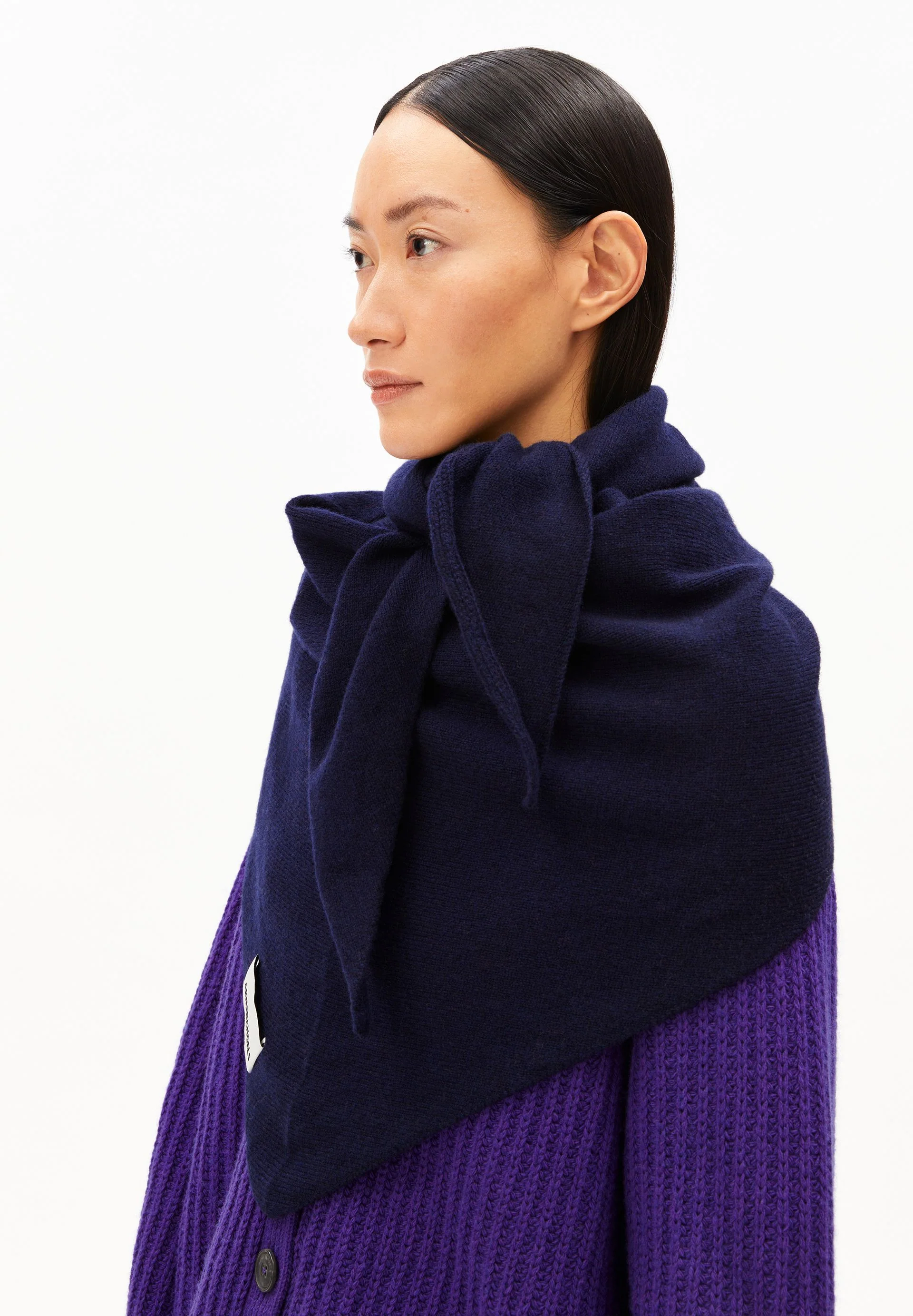 BRYANAA TRIANGLE SCARF | tinted navy - Image 3