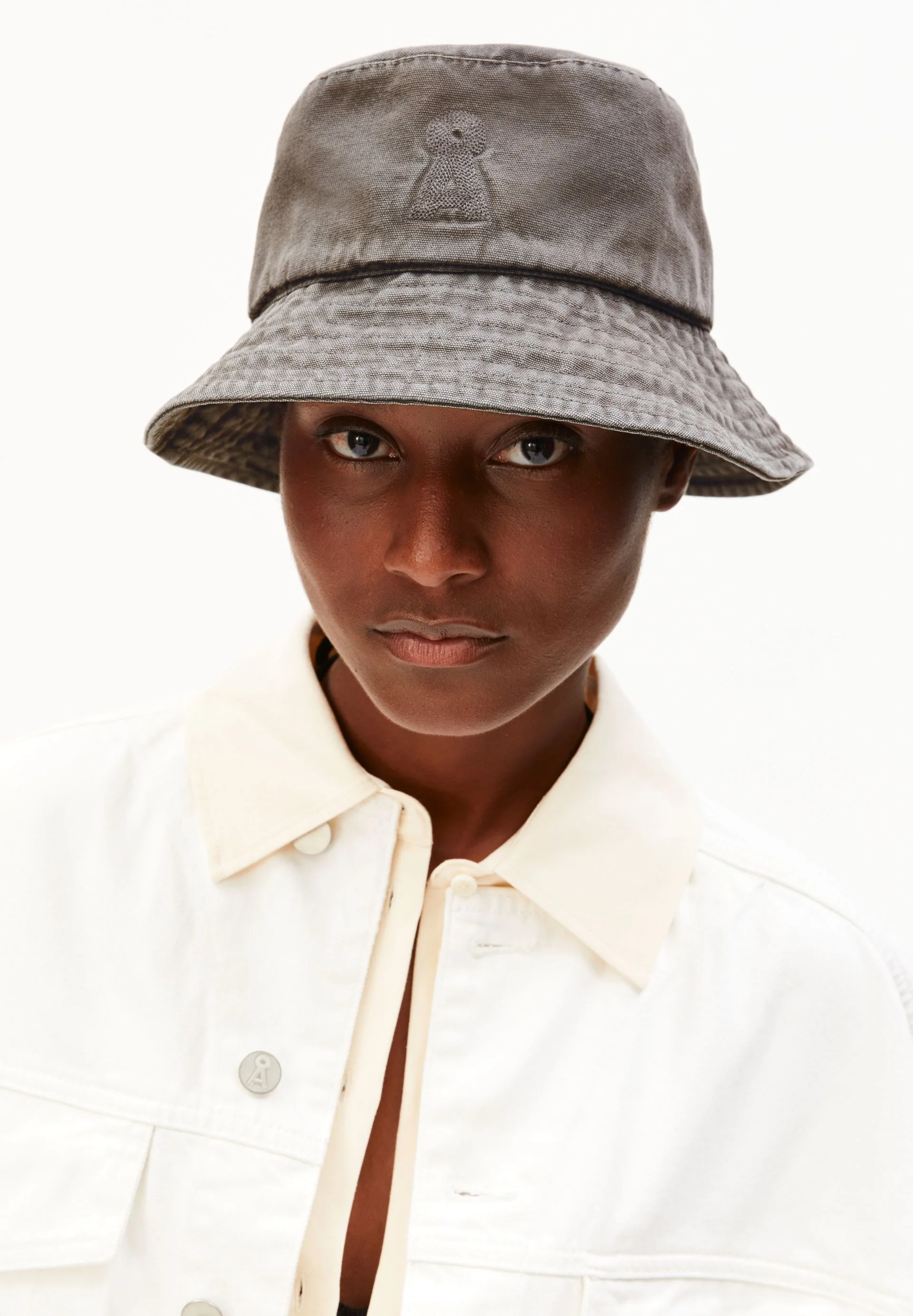 BUCKET HAT - Image 4