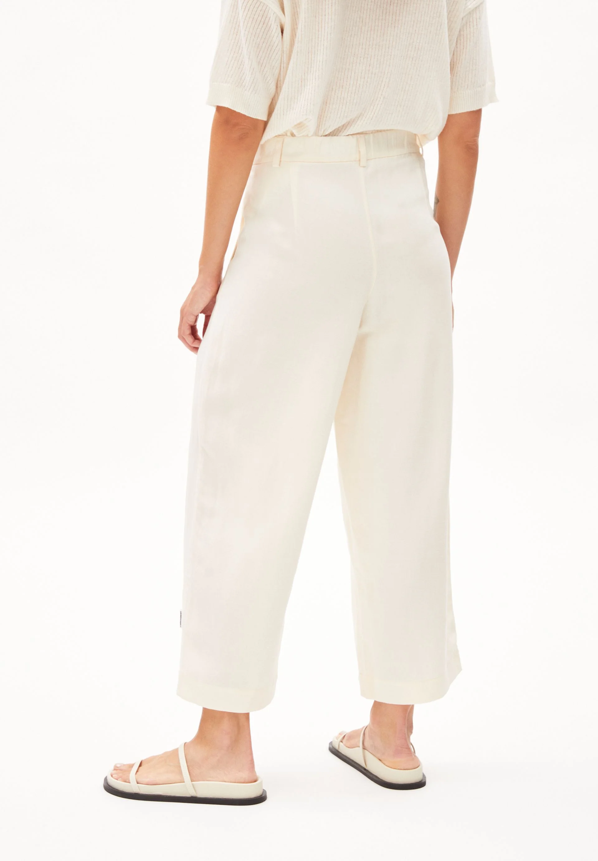 CAARUNUS LINO HOSE | oatmilk - Image 2
