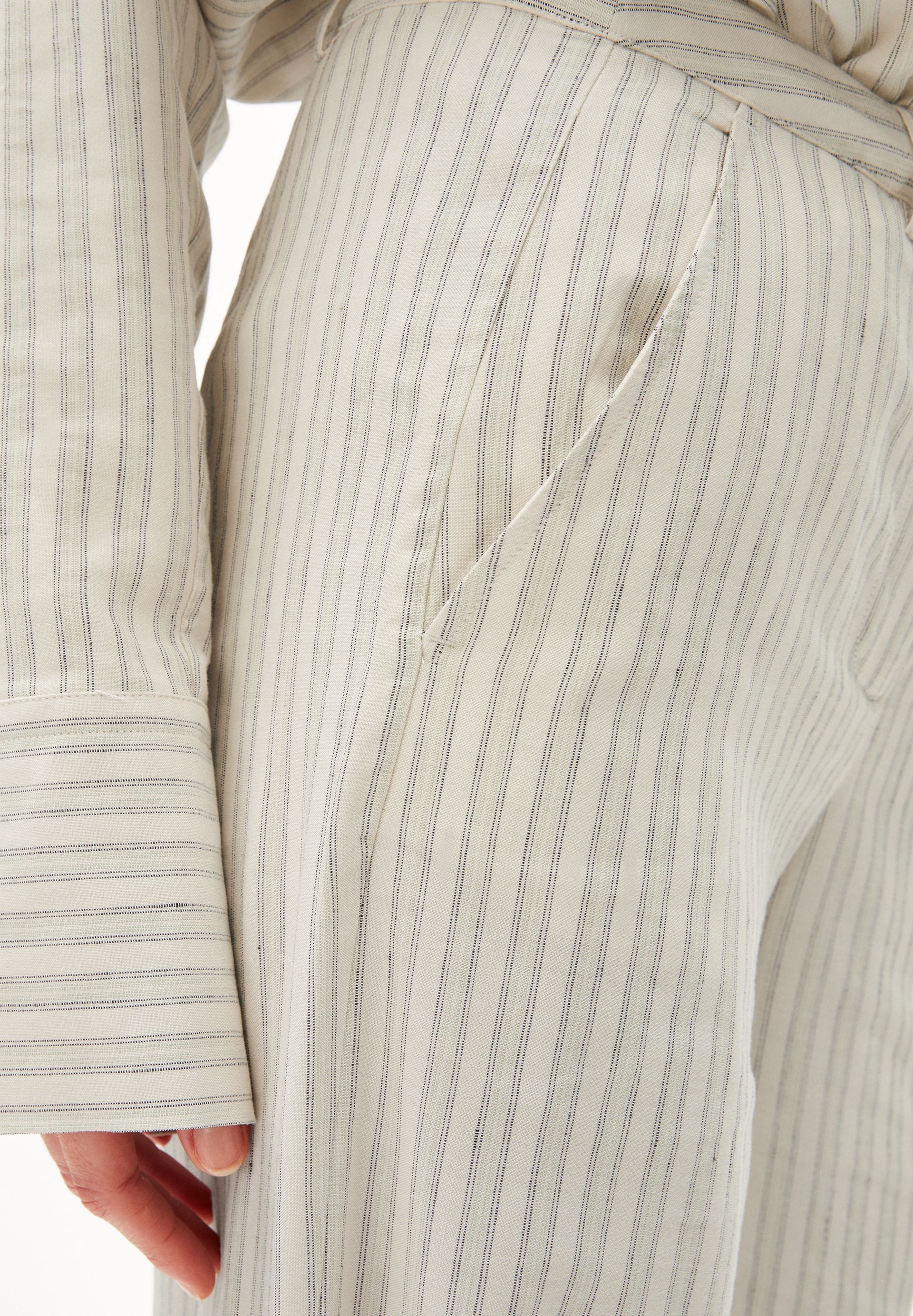 CAARUNUS LINO STRIPES | oatmilk-light matcha - Image 3