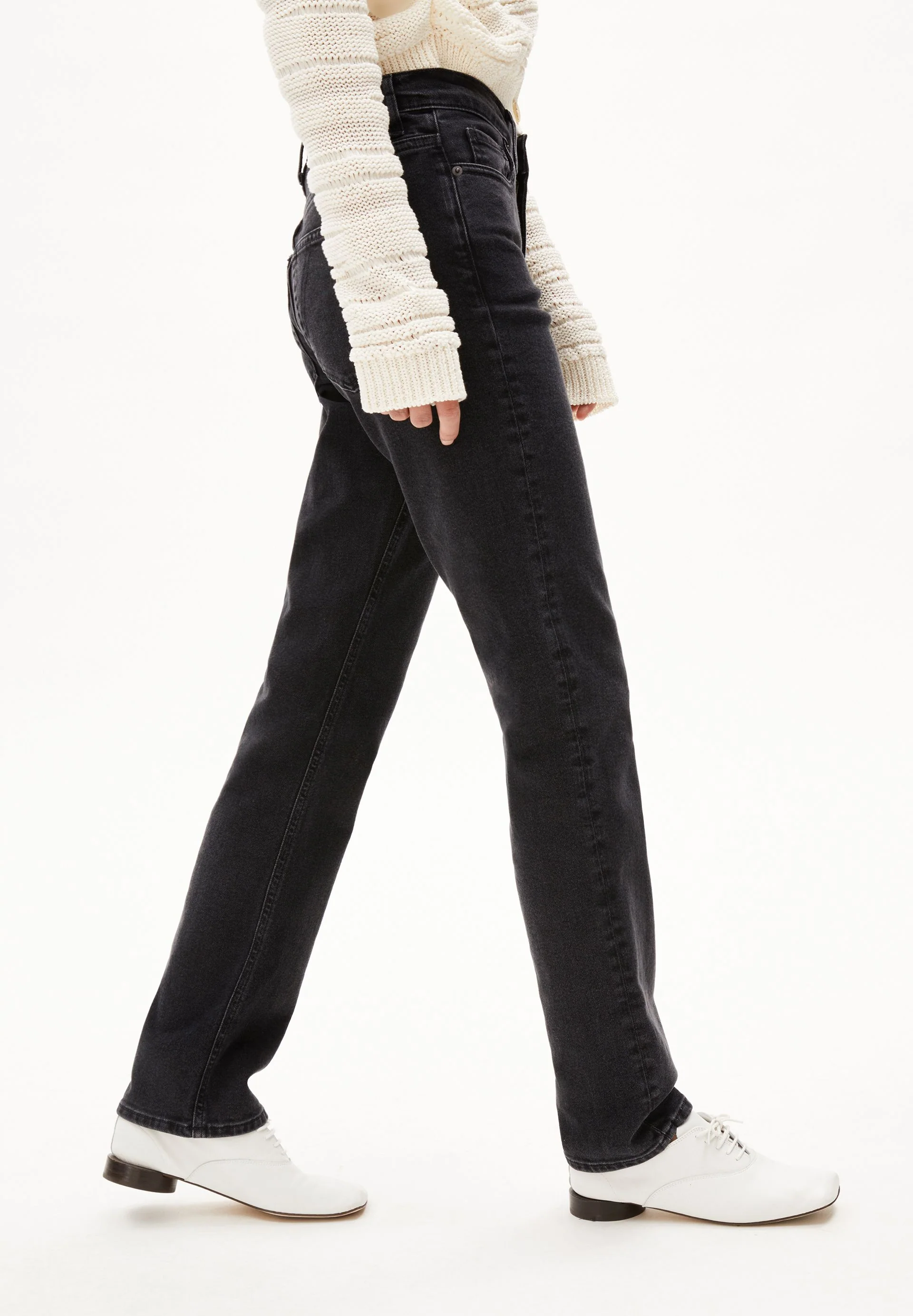 CARENAA MID STRAIGHT JEANS | ebony - Image 6