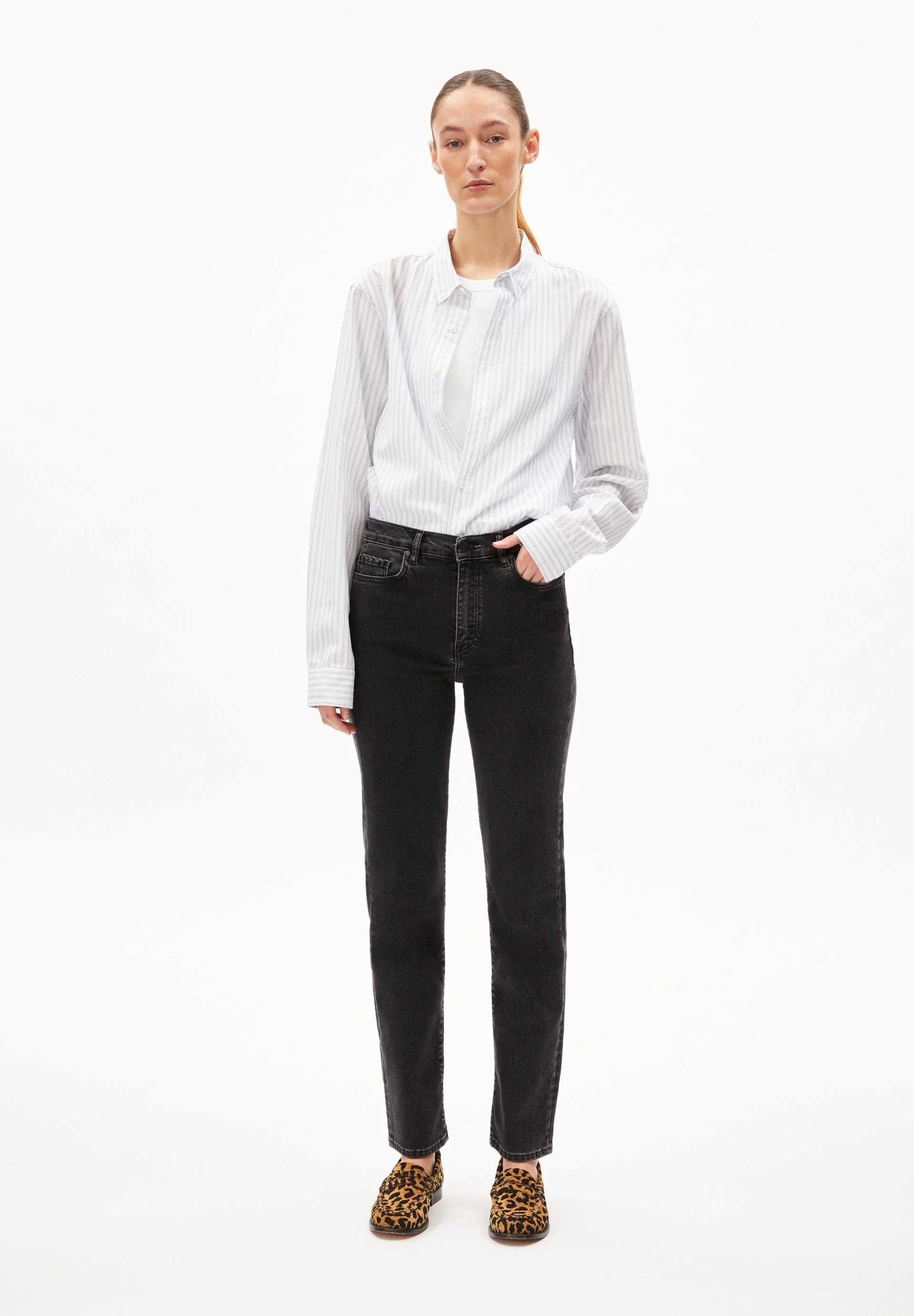 CARENAA MID STRAIGHT JEANS | true ebony black - Image 5