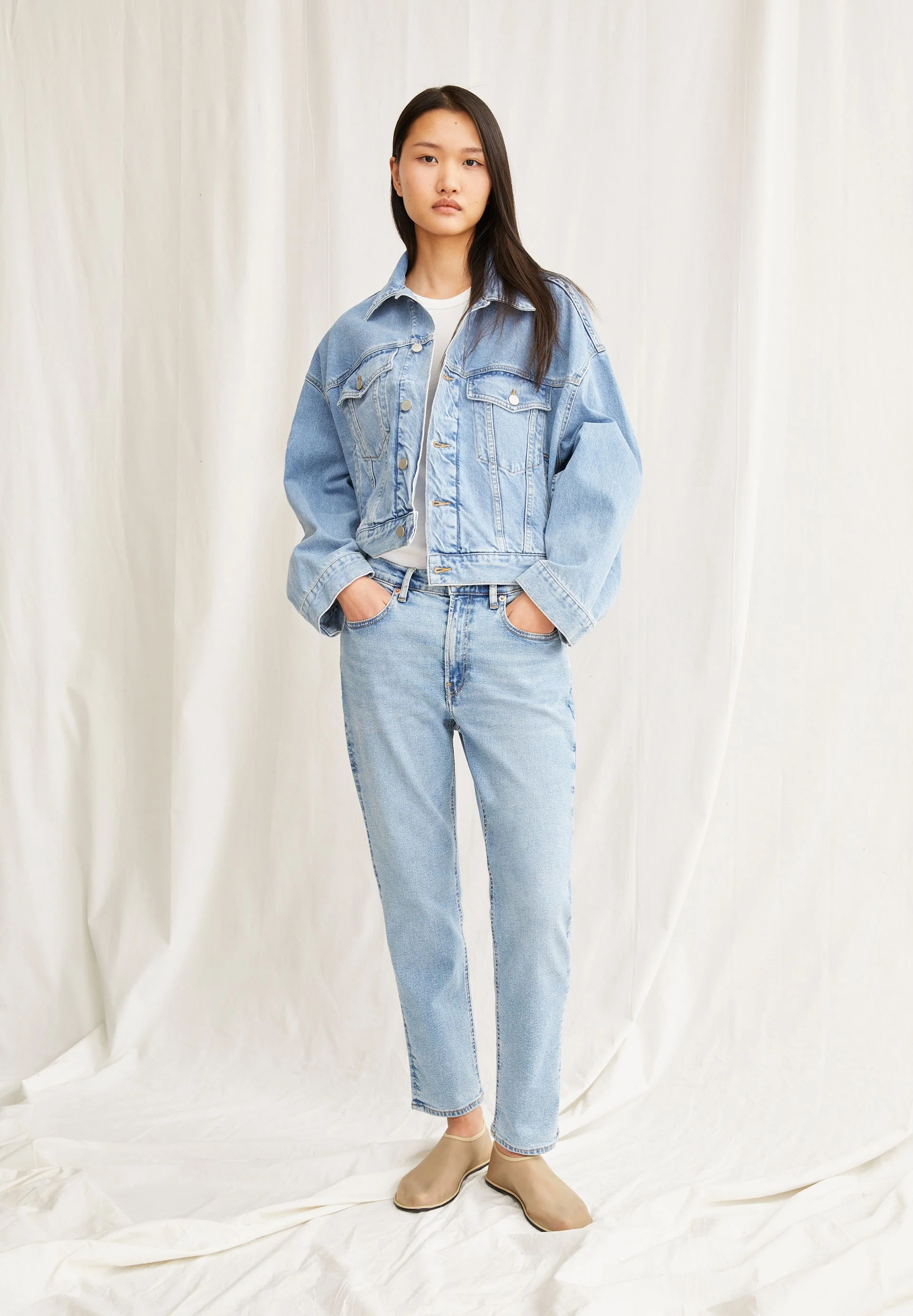 CAYAA TARPA LOW BOYFRIEND JEANS | clear - Image 4