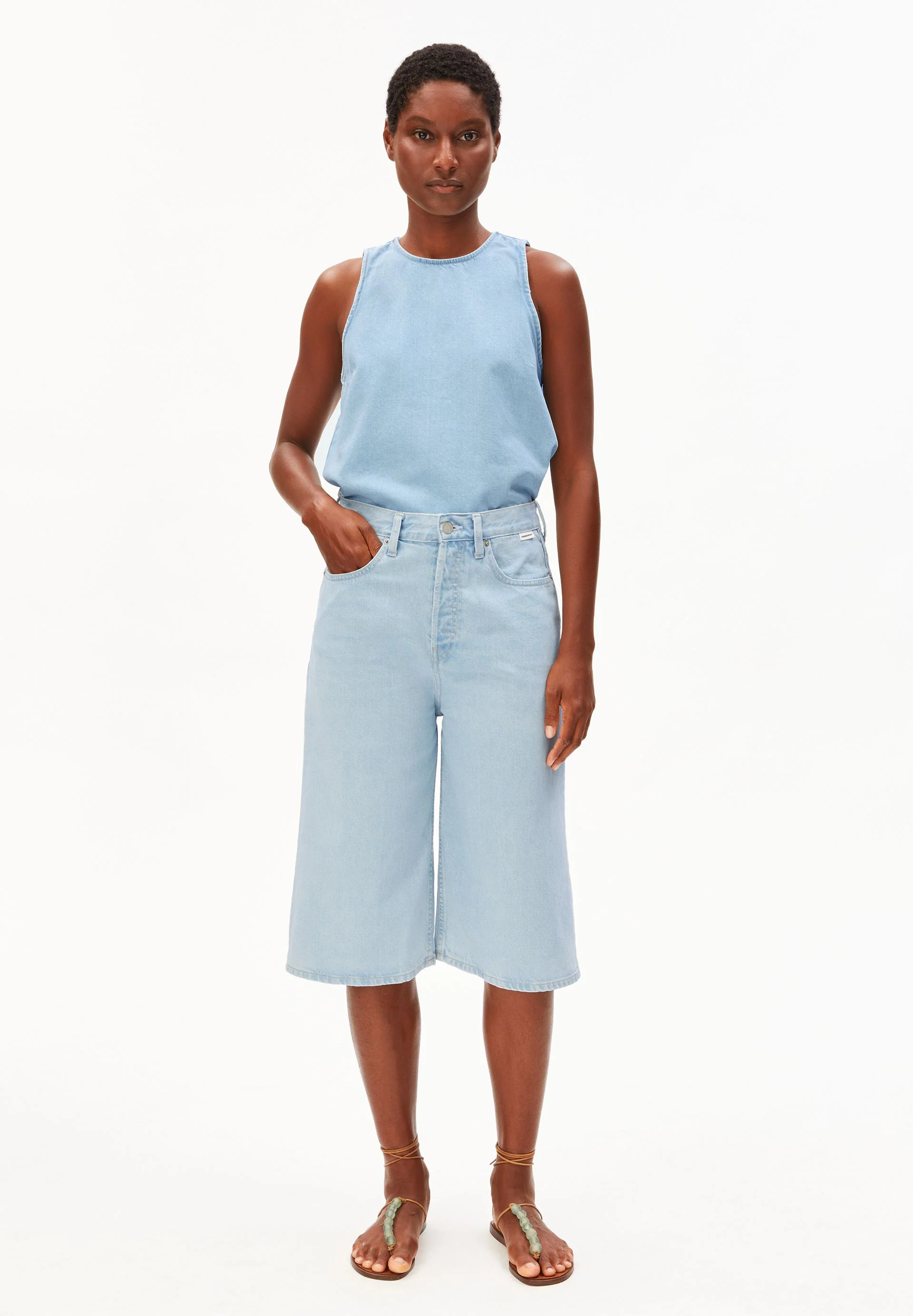 CITY HIGH WAIST JEANS-SHORTS | barrea - Image 5