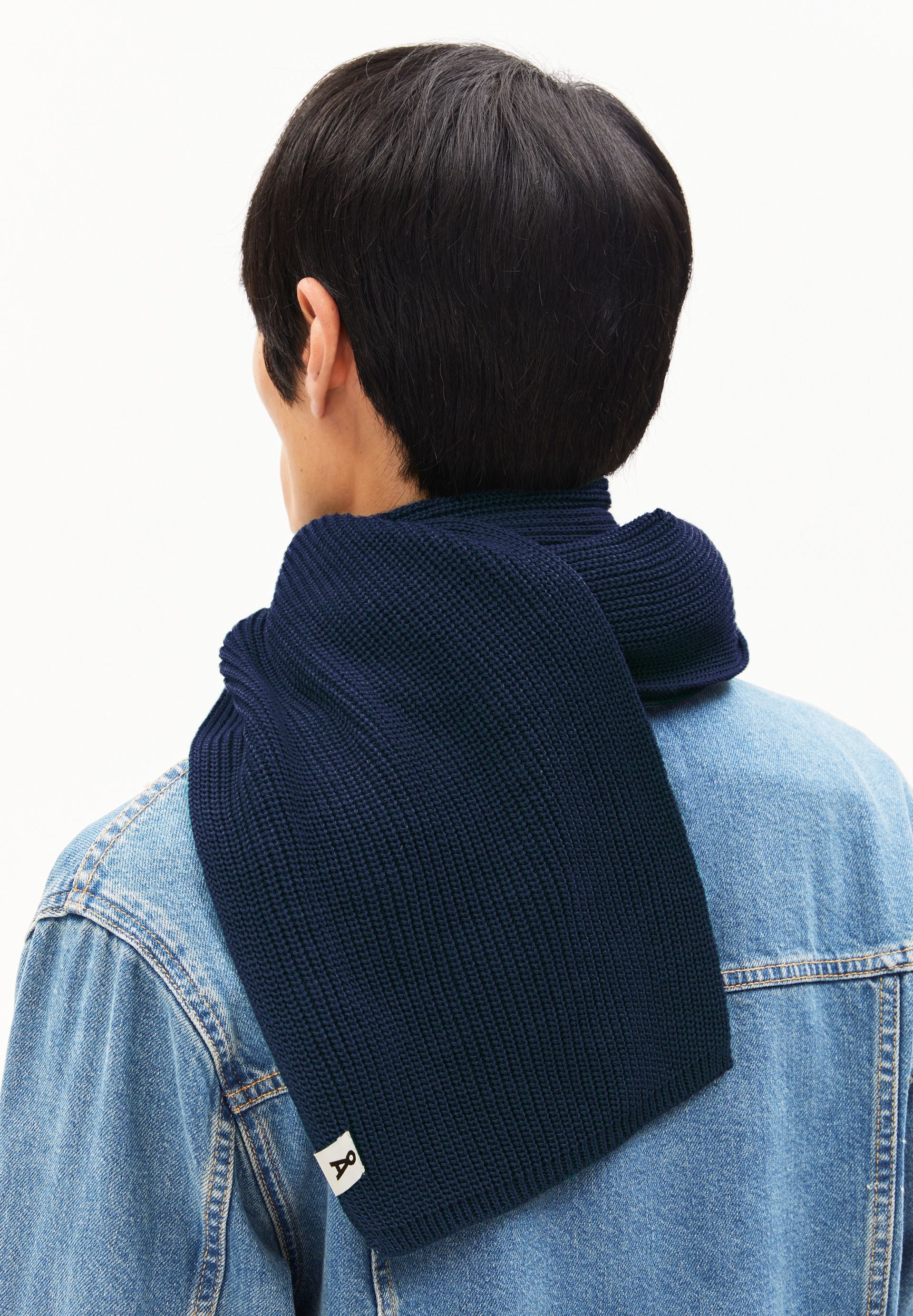CLAASAS SCHAL | tinted navy - Image 2
